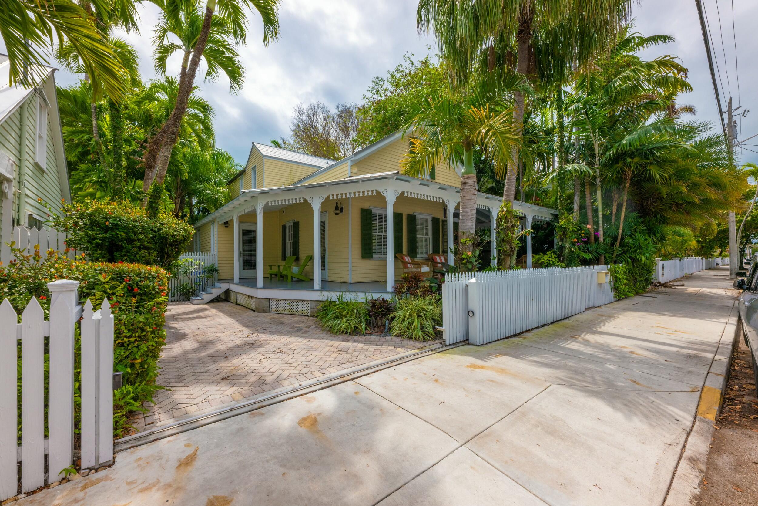 1020 Southard Street