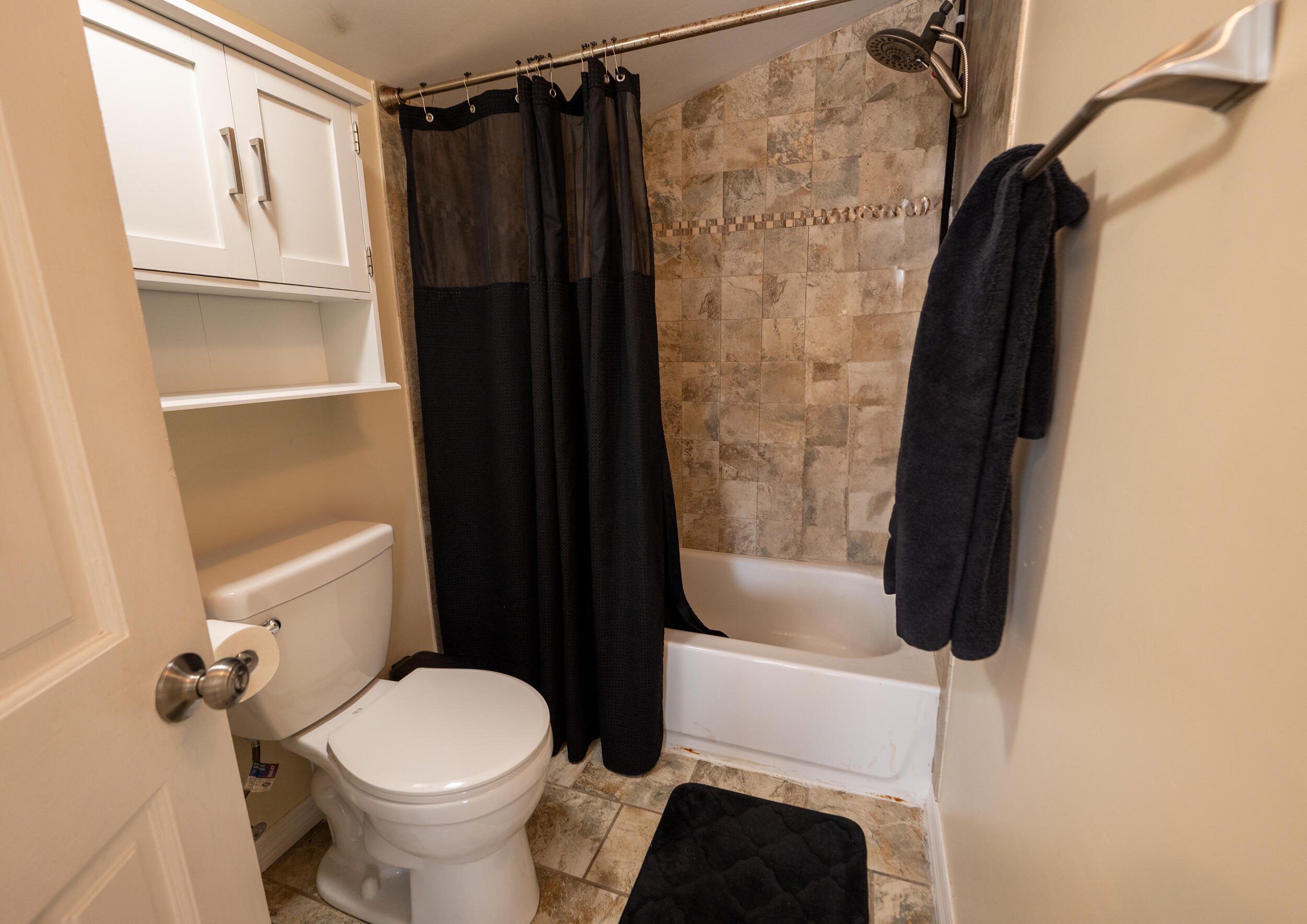 1124 Catherine Street Unit: 201