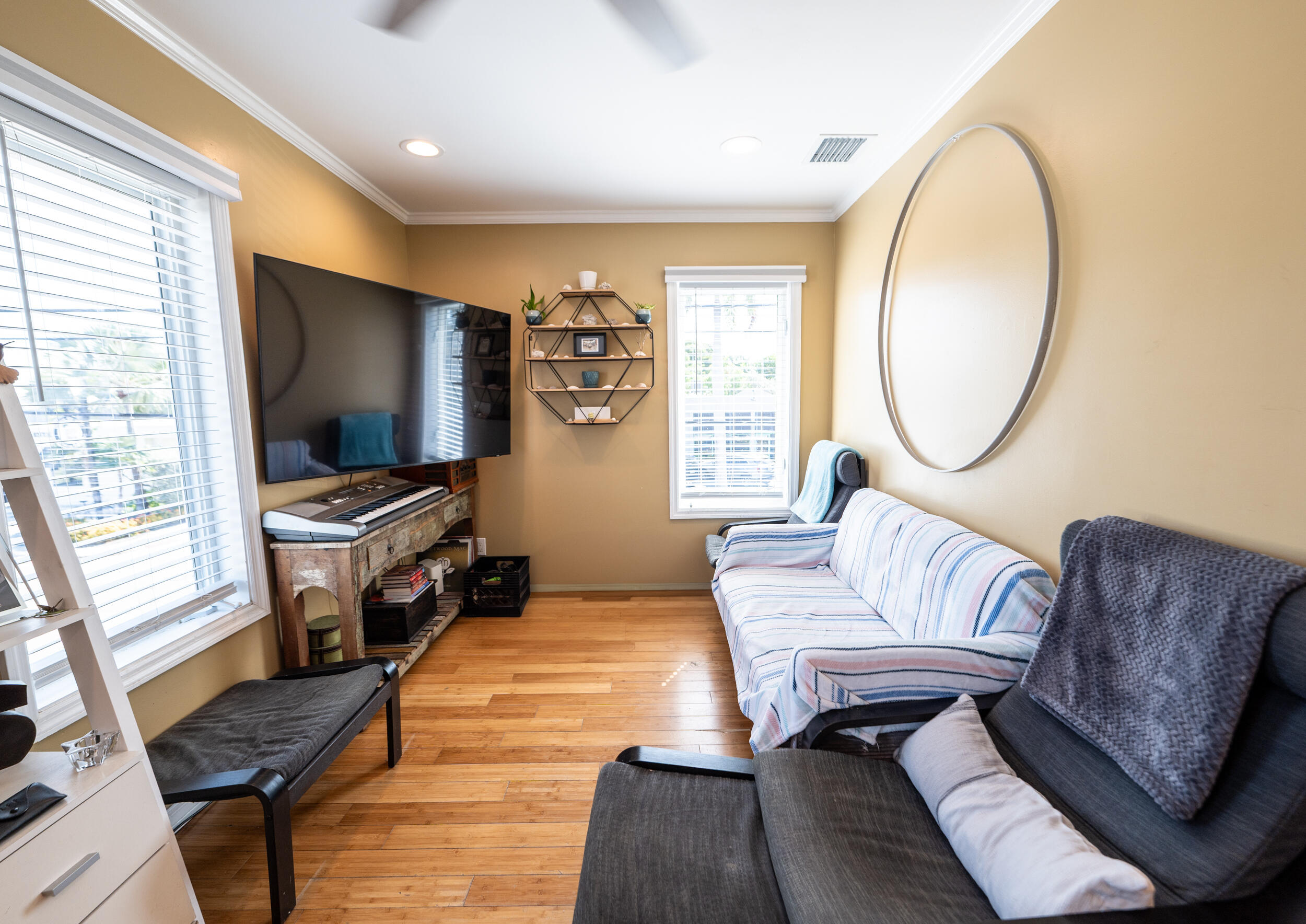 1124 Catherine Street Unit: 201