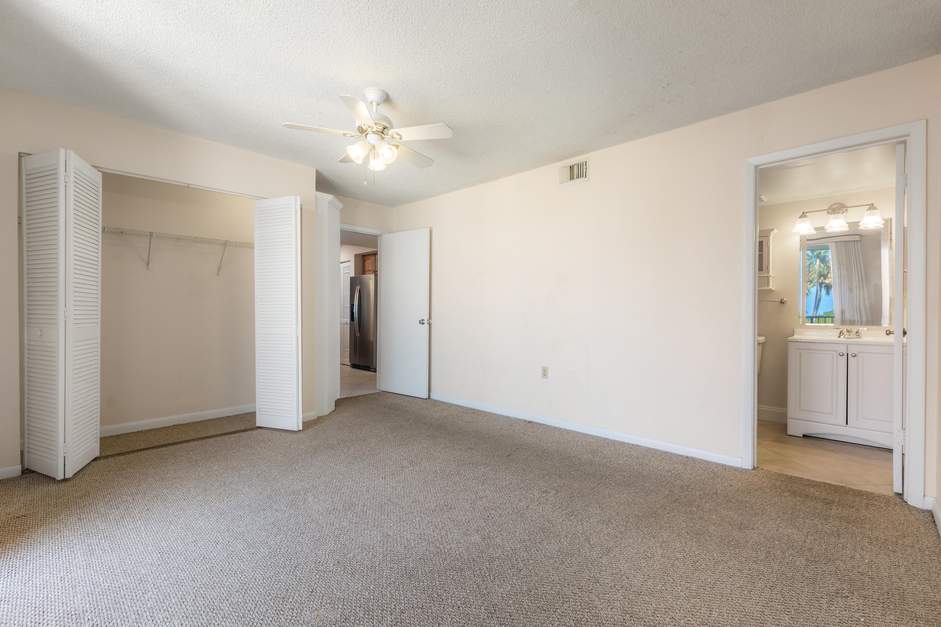 3930 S 3930 Roosevelt Boulevard Unit: N302