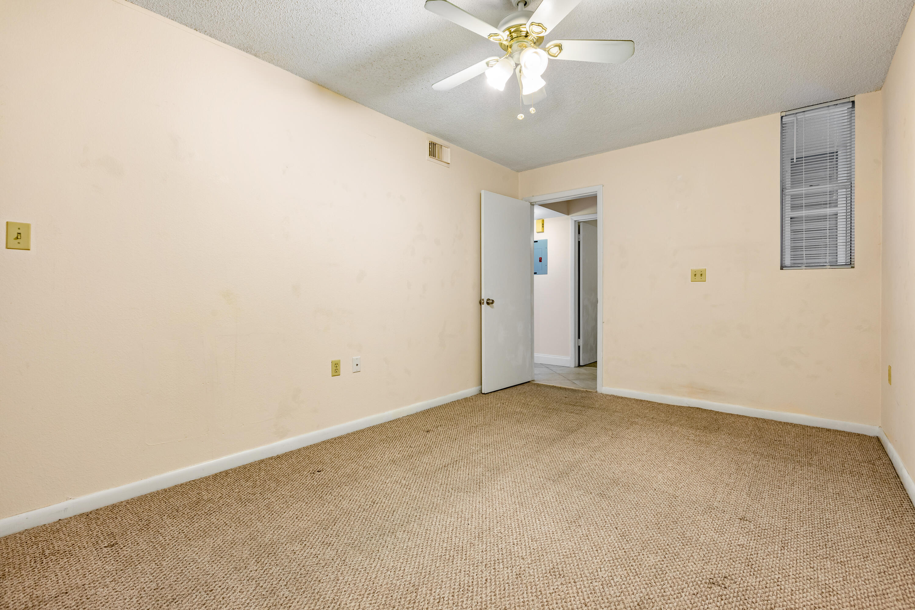 3930 S 3930 Roosevelt Boulevard Unit: N302