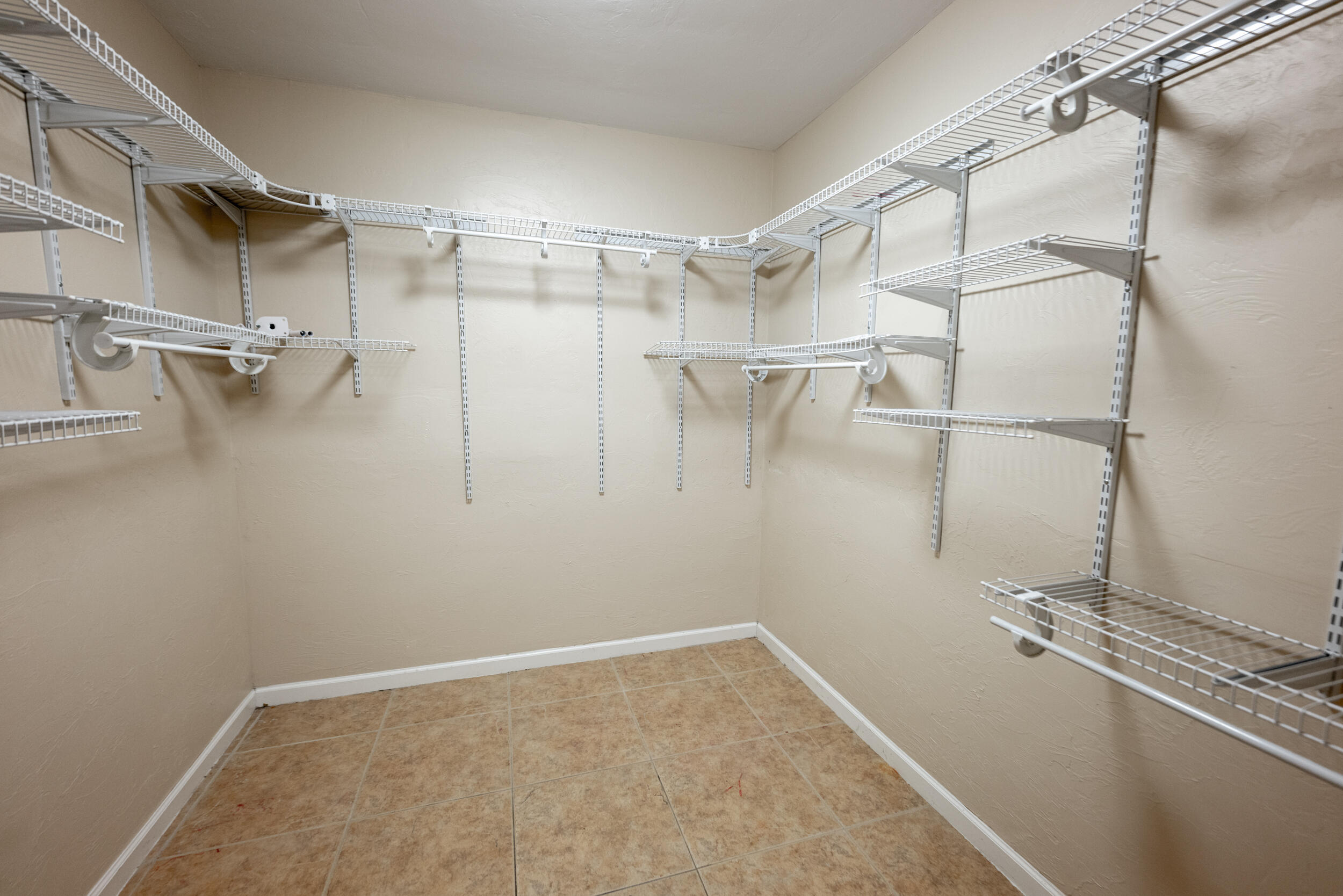 2824 Patterson Avenue