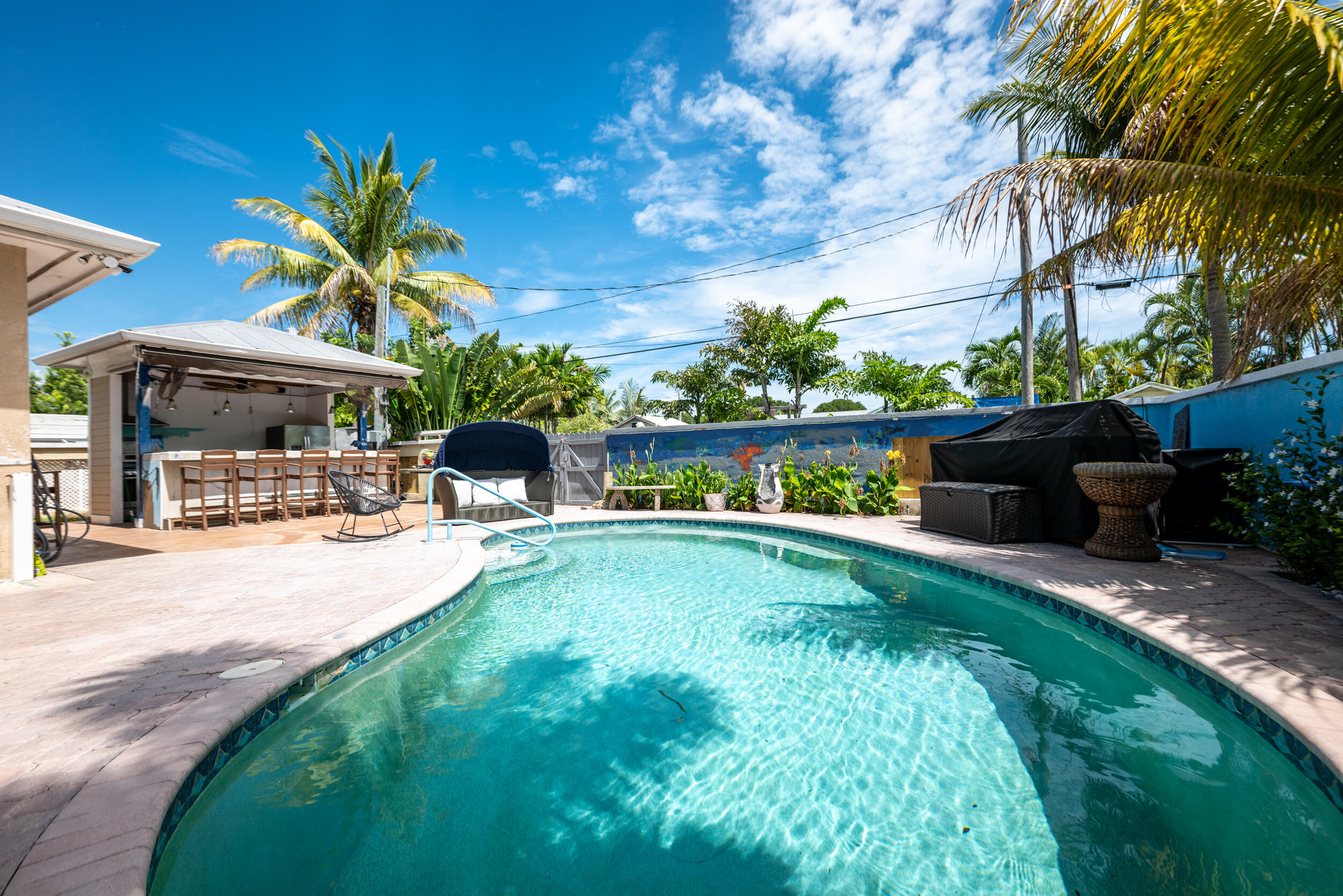 2824 Patterson Avenue