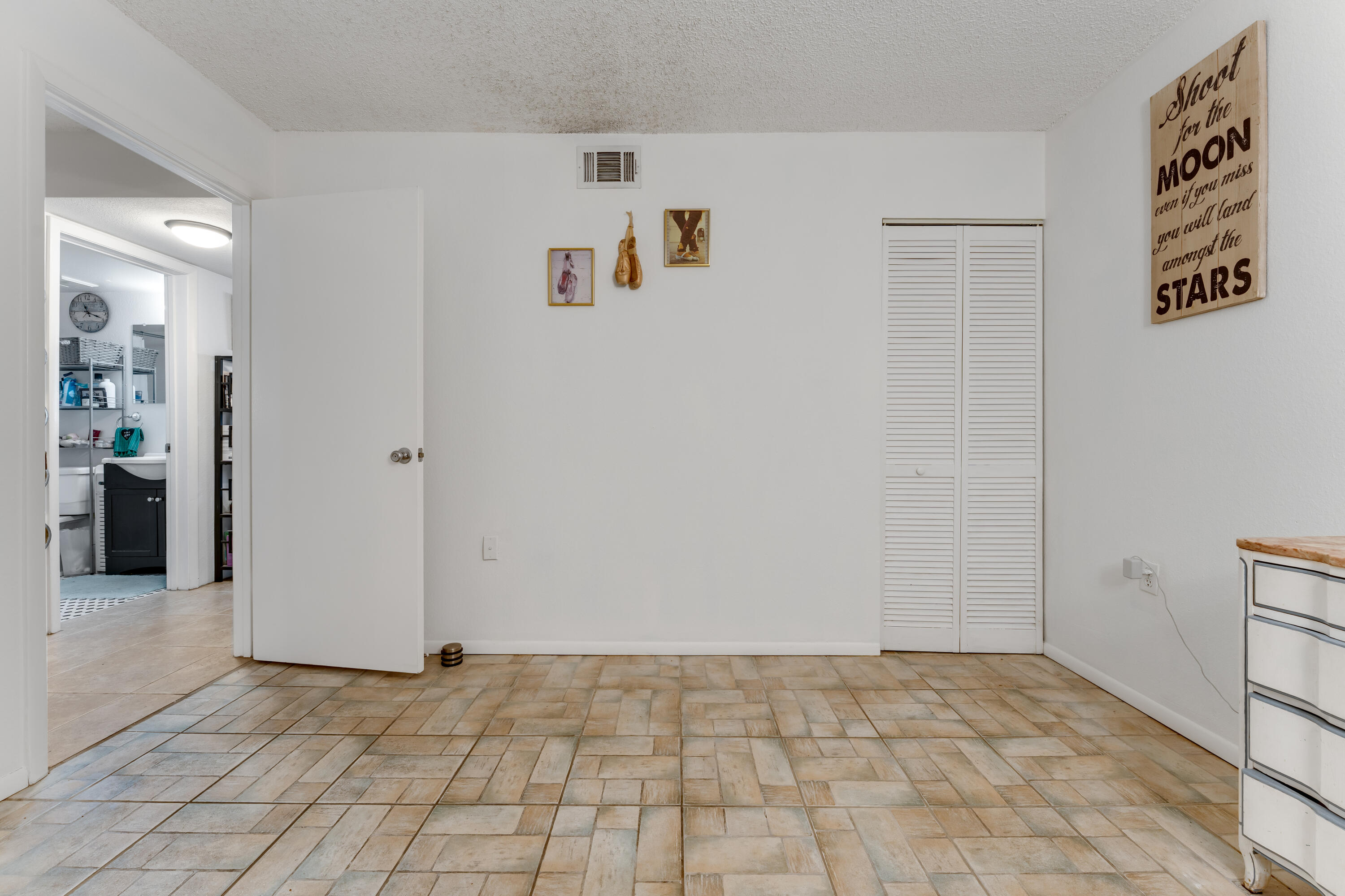 3930 S Roosevelt Boulevard Unit: E104