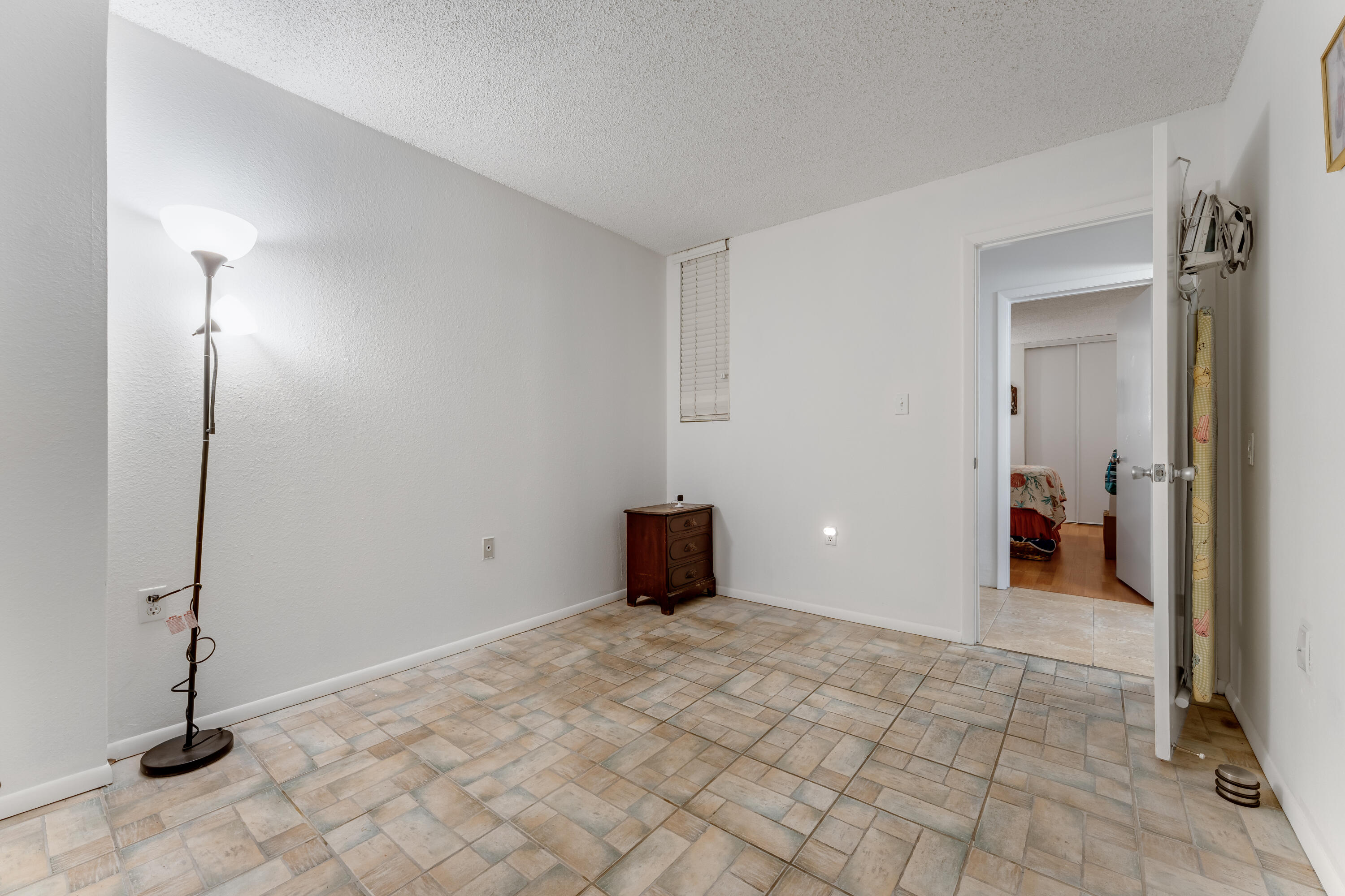 3930 S Roosevelt Boulevard Unit: E104