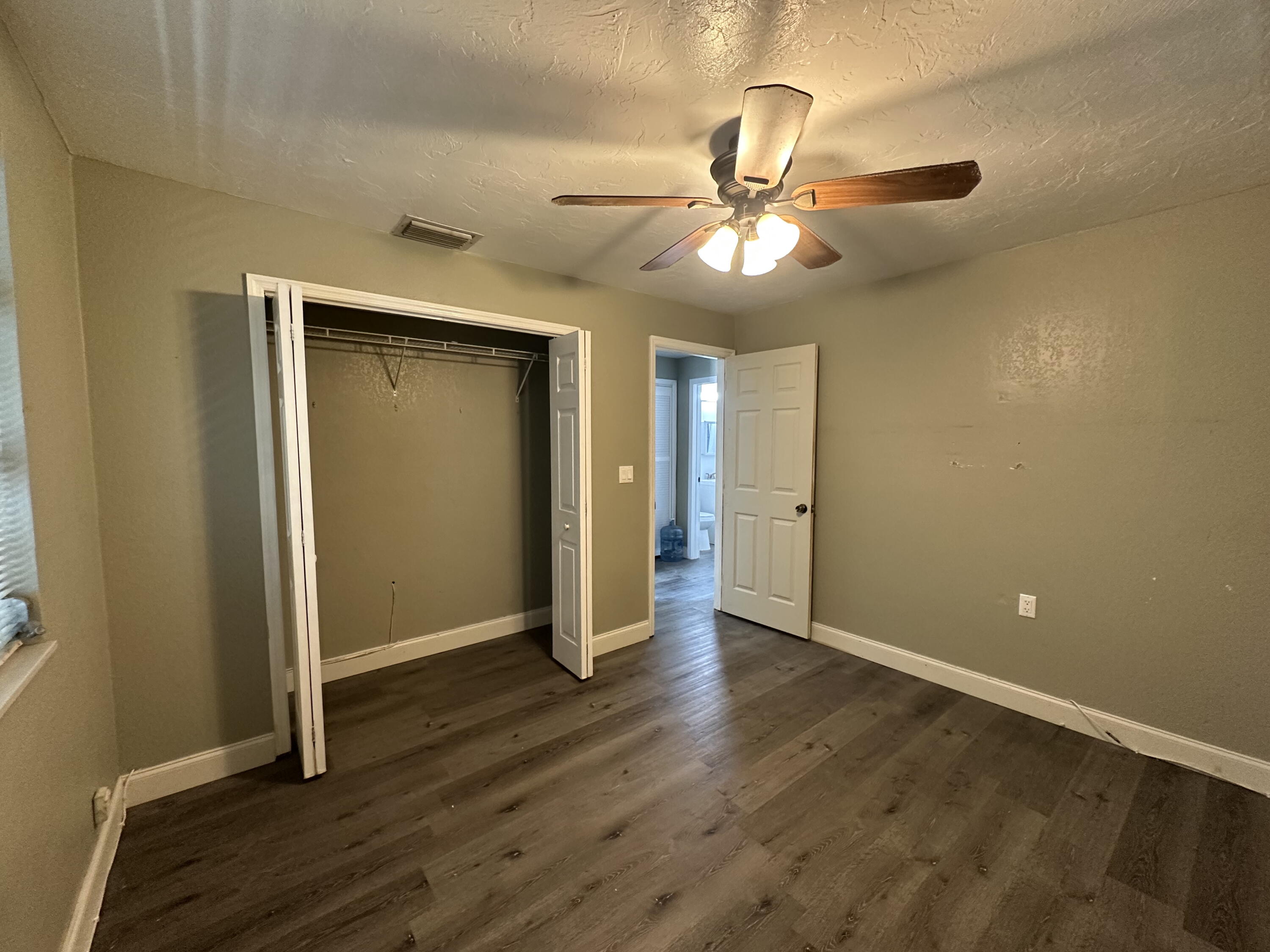 1877-1875 107Th Street Gulf