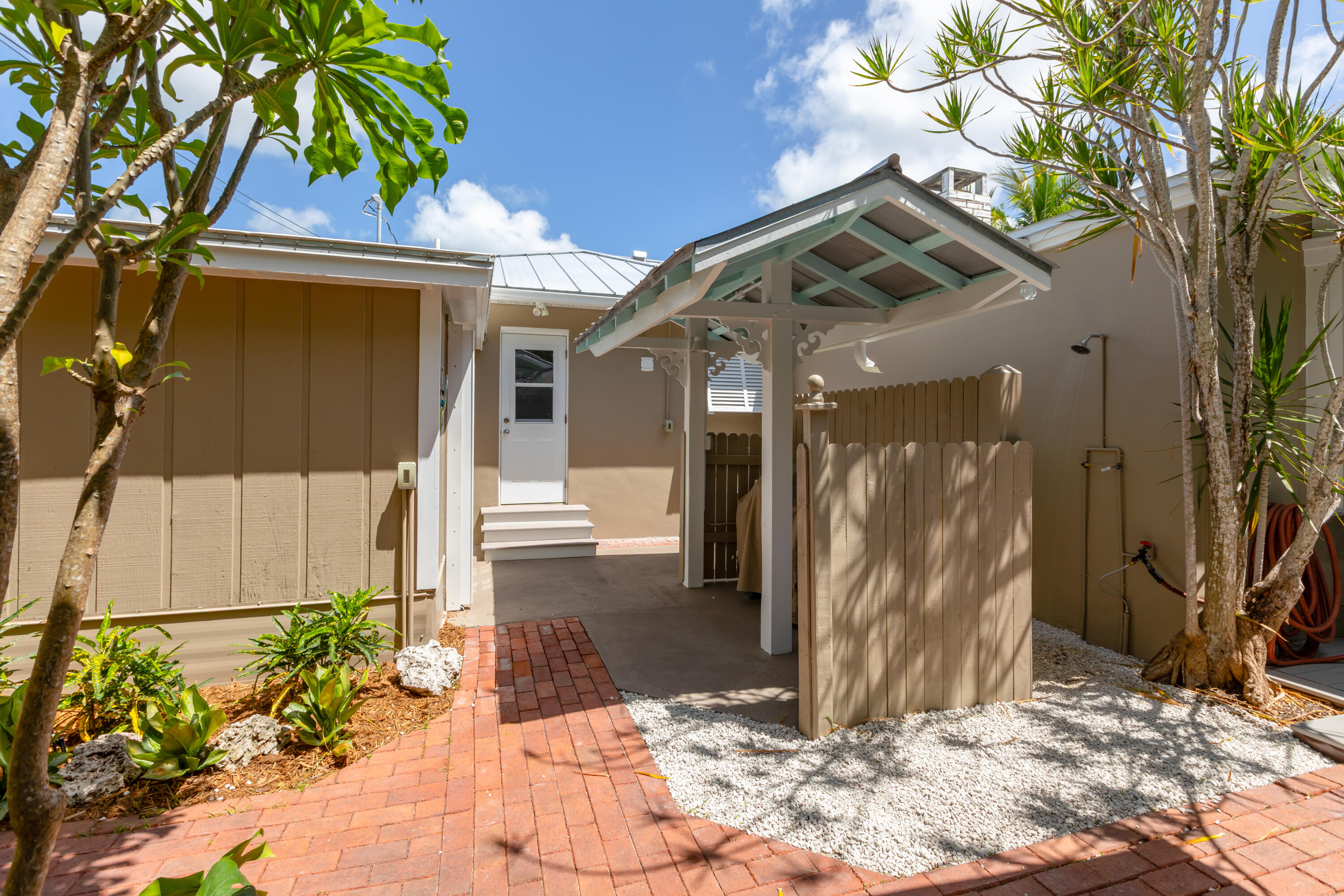 1706 Seminary Street