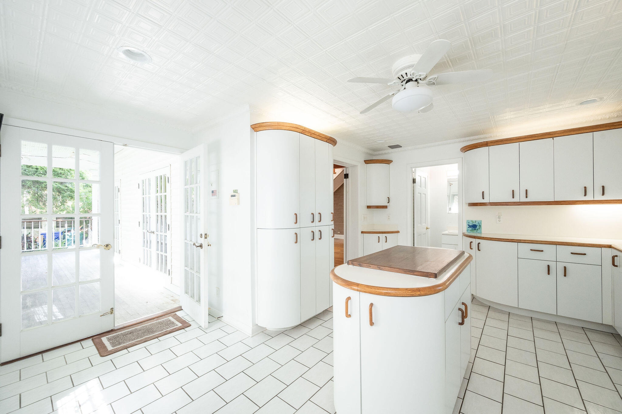 1222 Von Phister Street