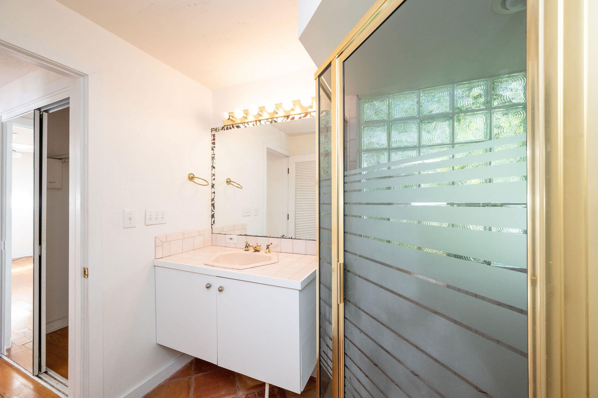 1222 Von Phister Street