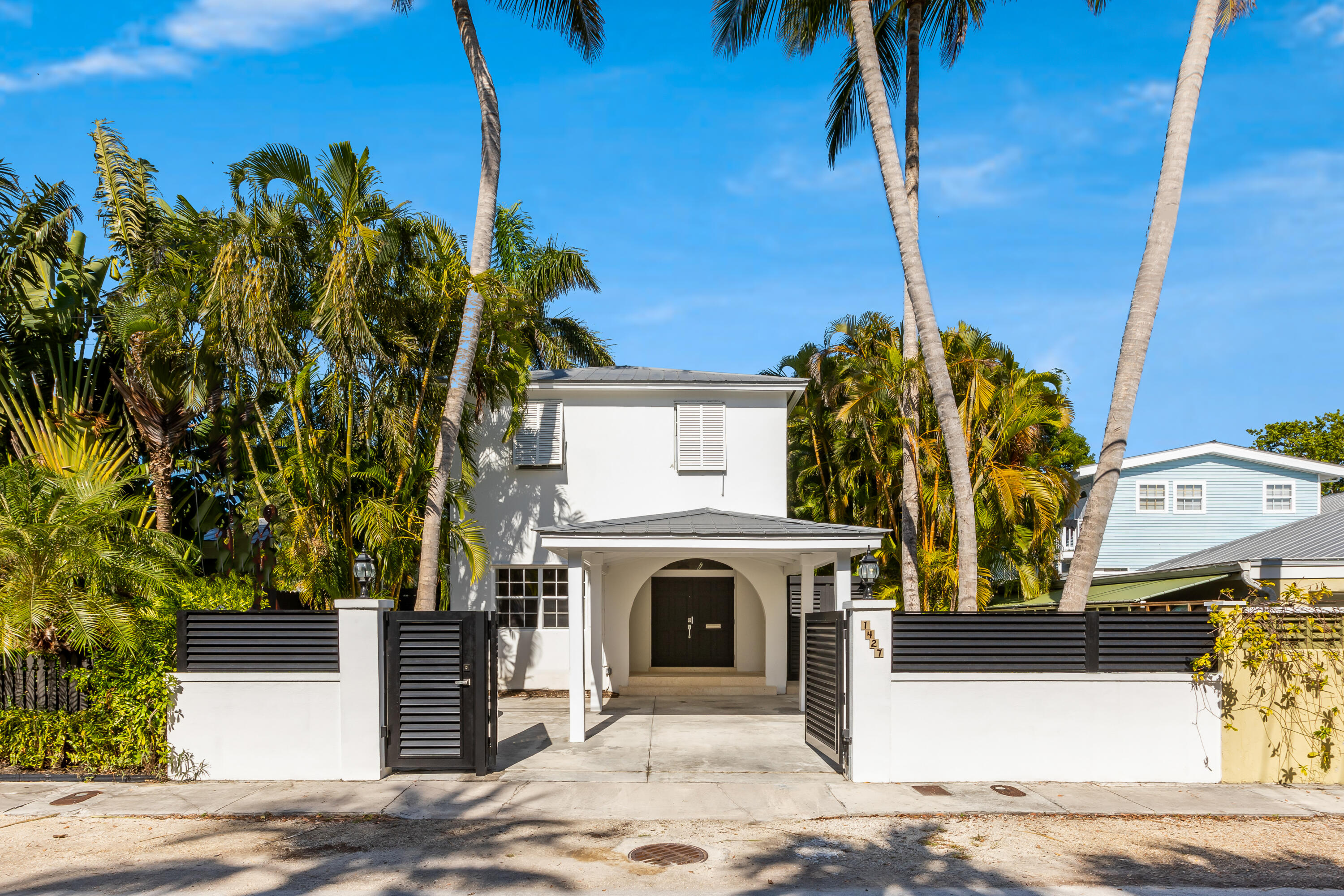 1427 Washington Street