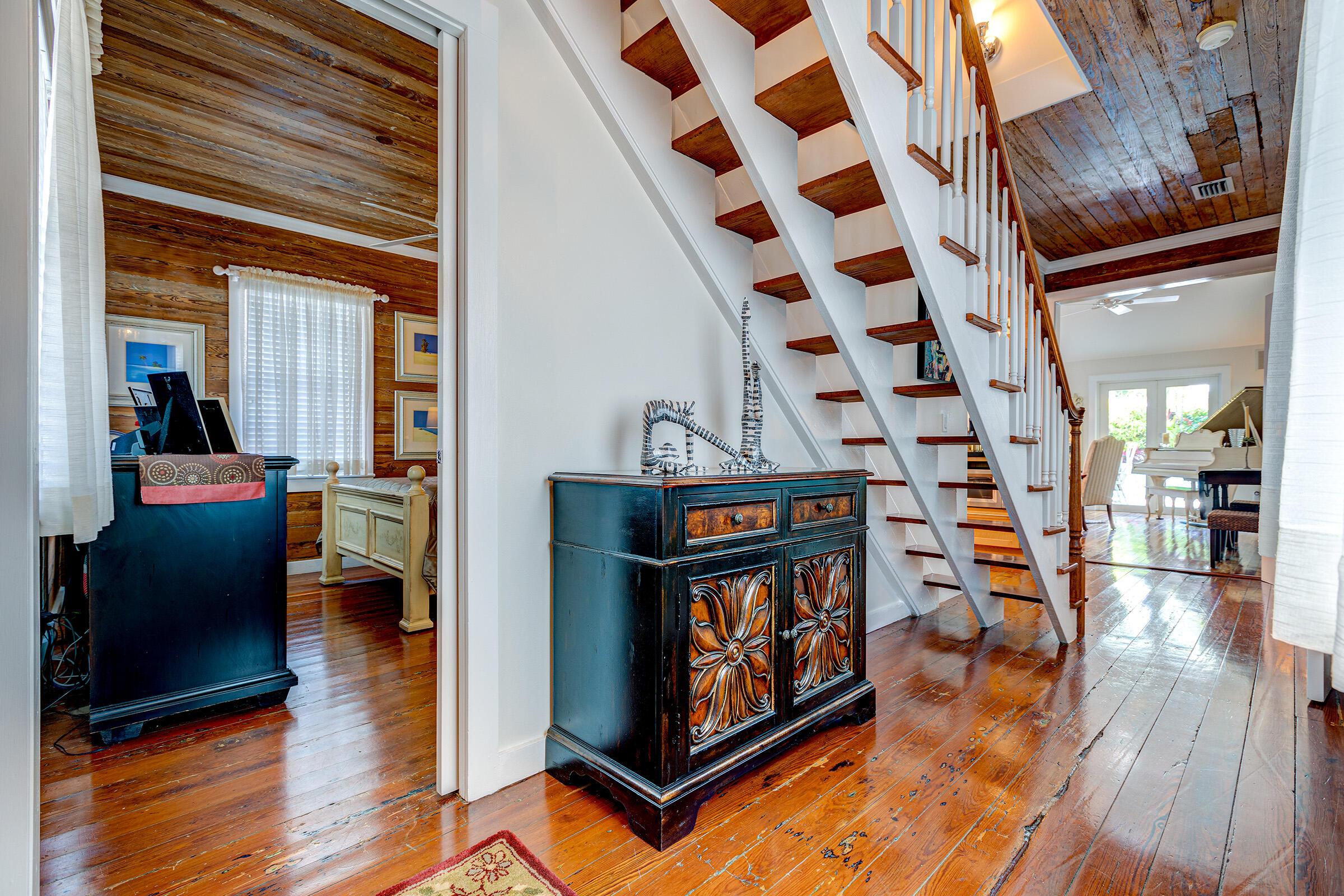 1116 Elgin Lane