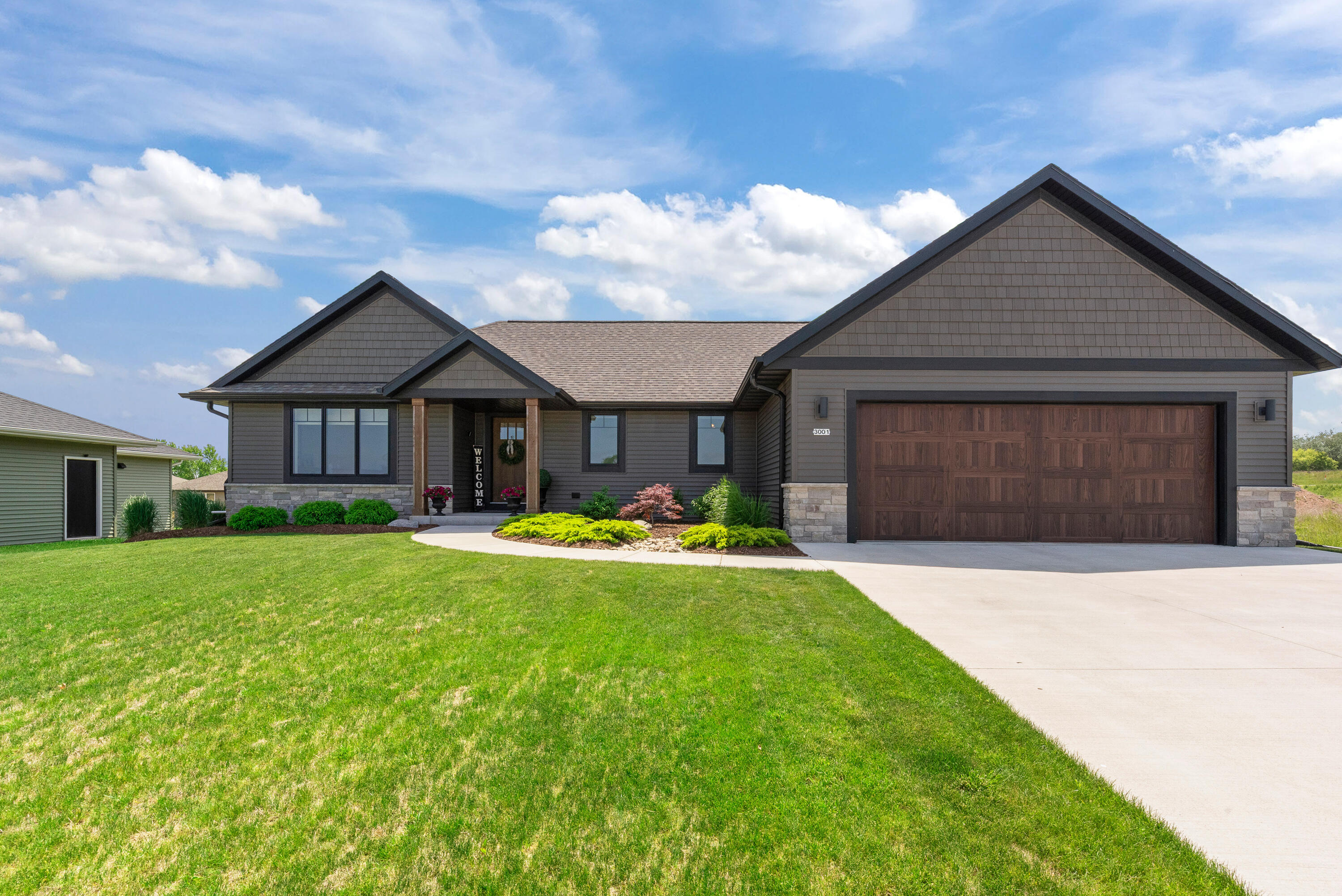 3001 Stonebrook Dr