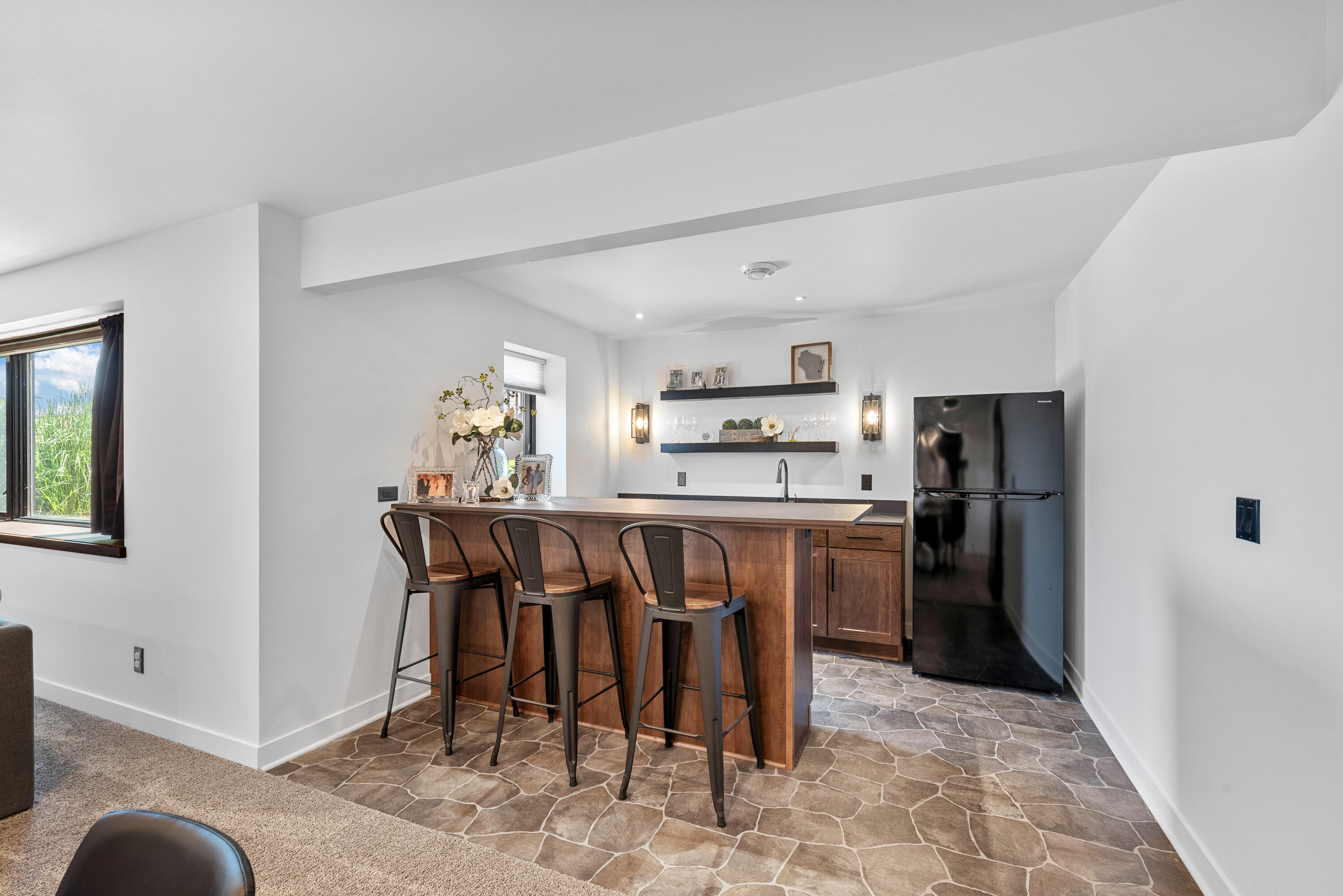 3001 Stonebrook Dr