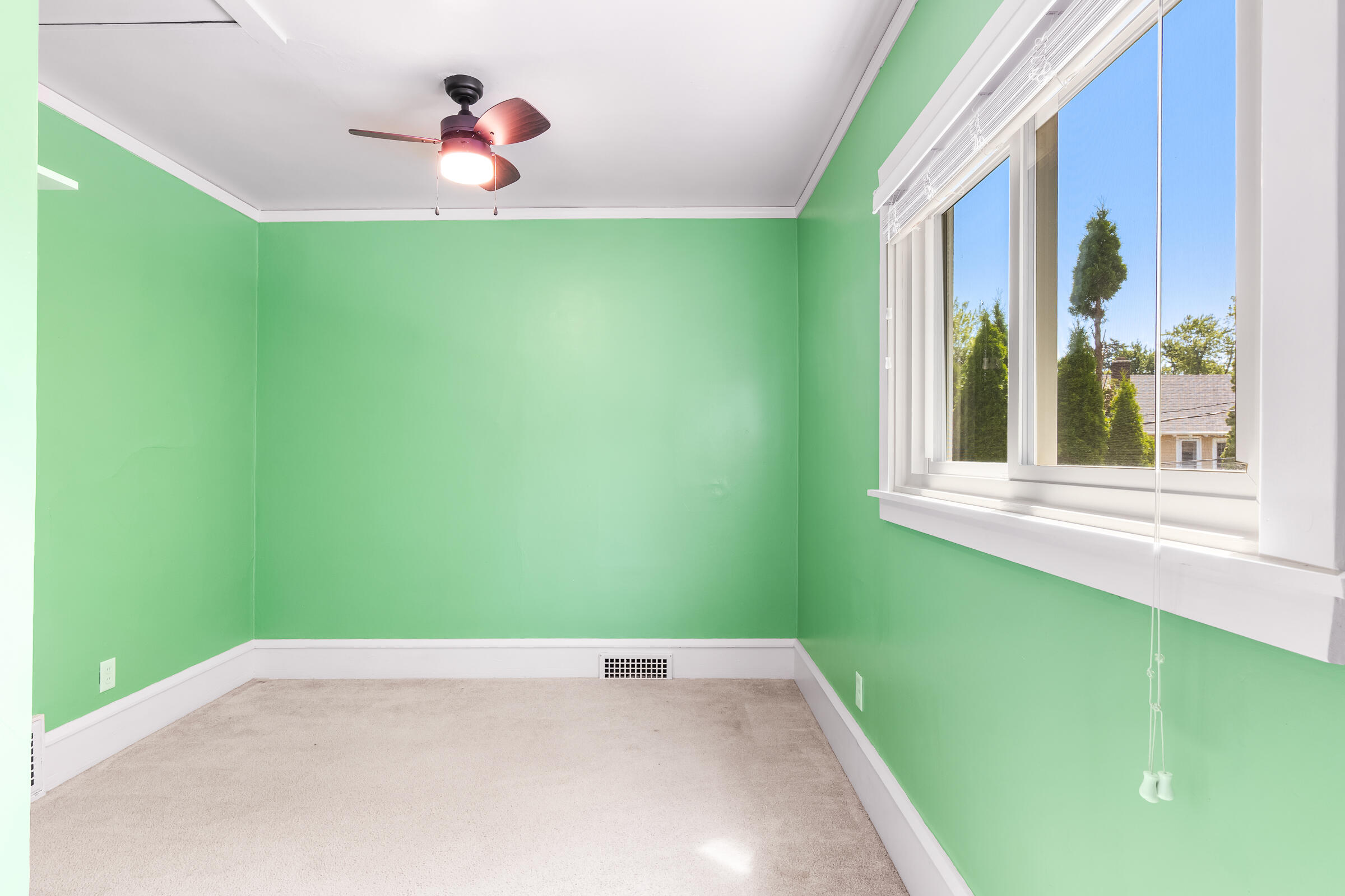 815 Bell Ave