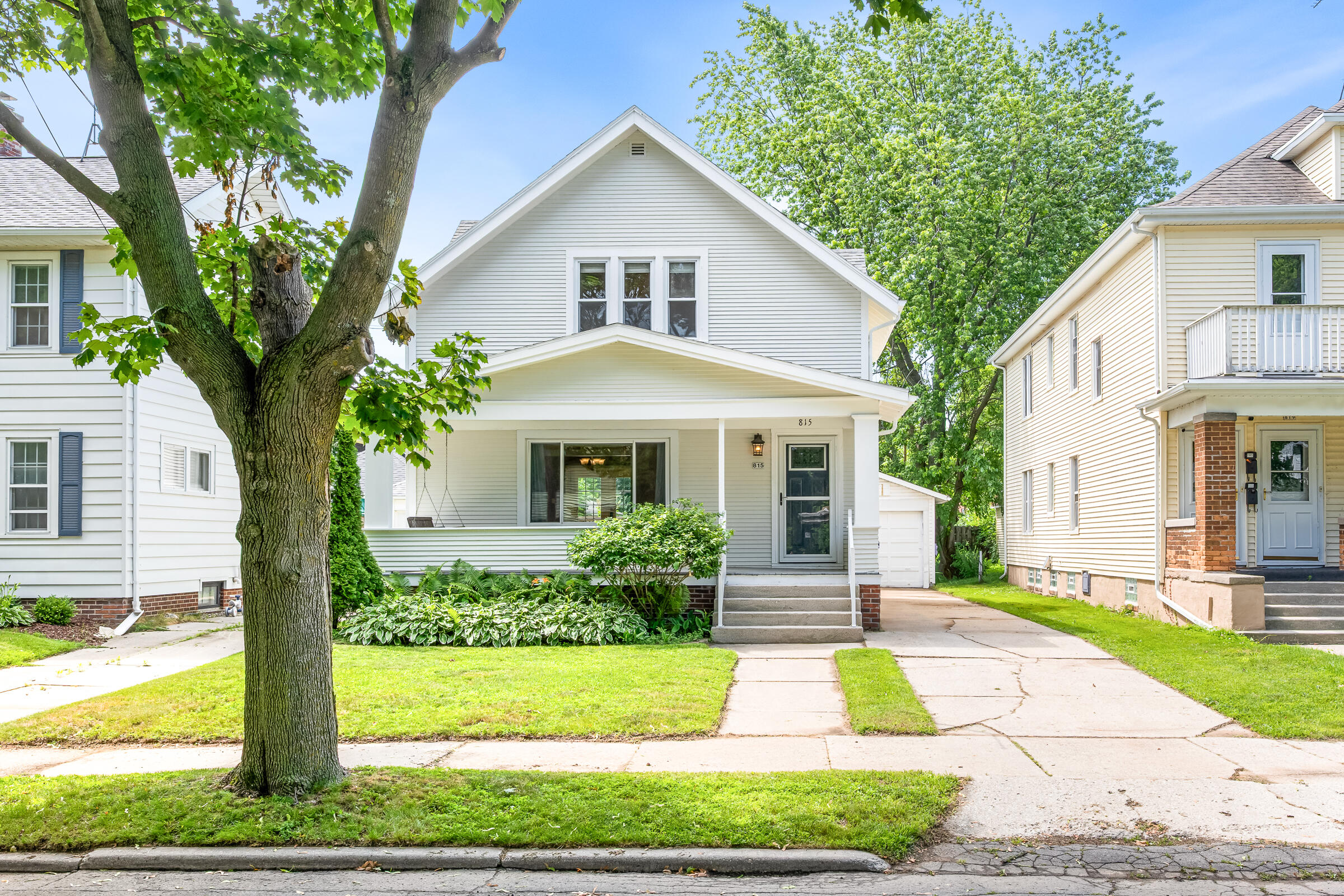 815 Bell Ave