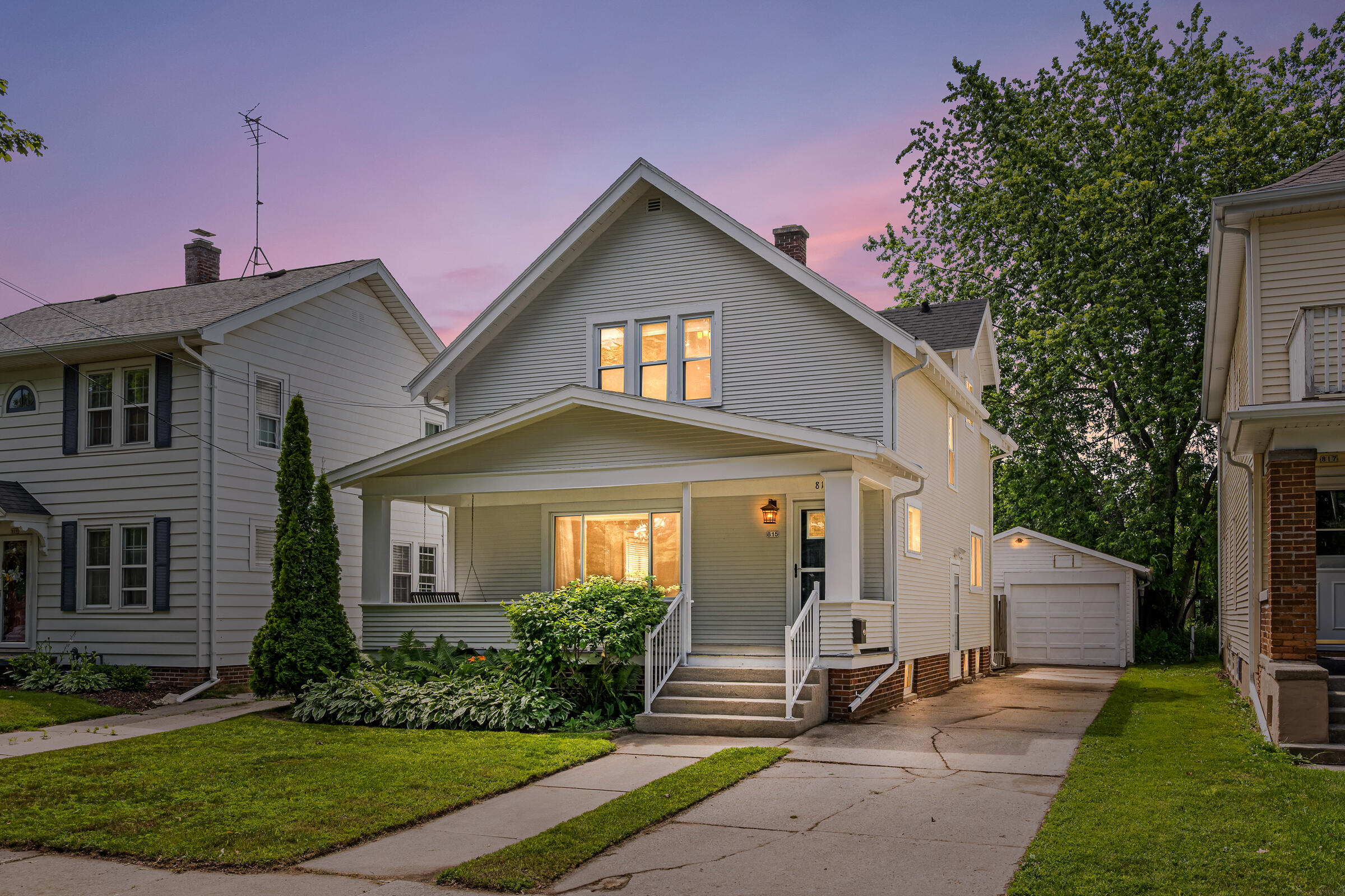 815 Bell Ave