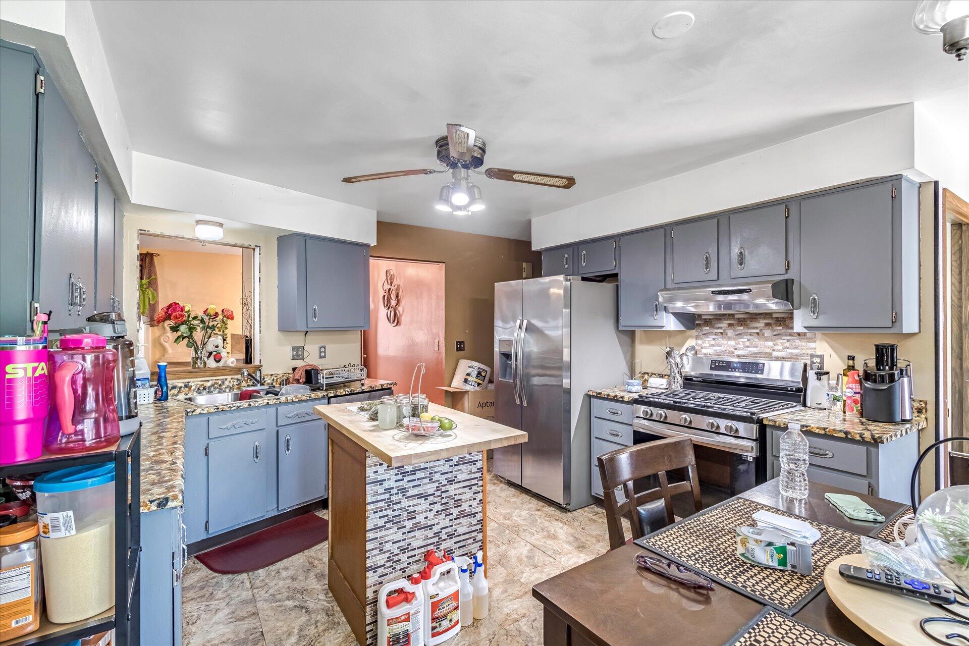 10353 W Sylvia St