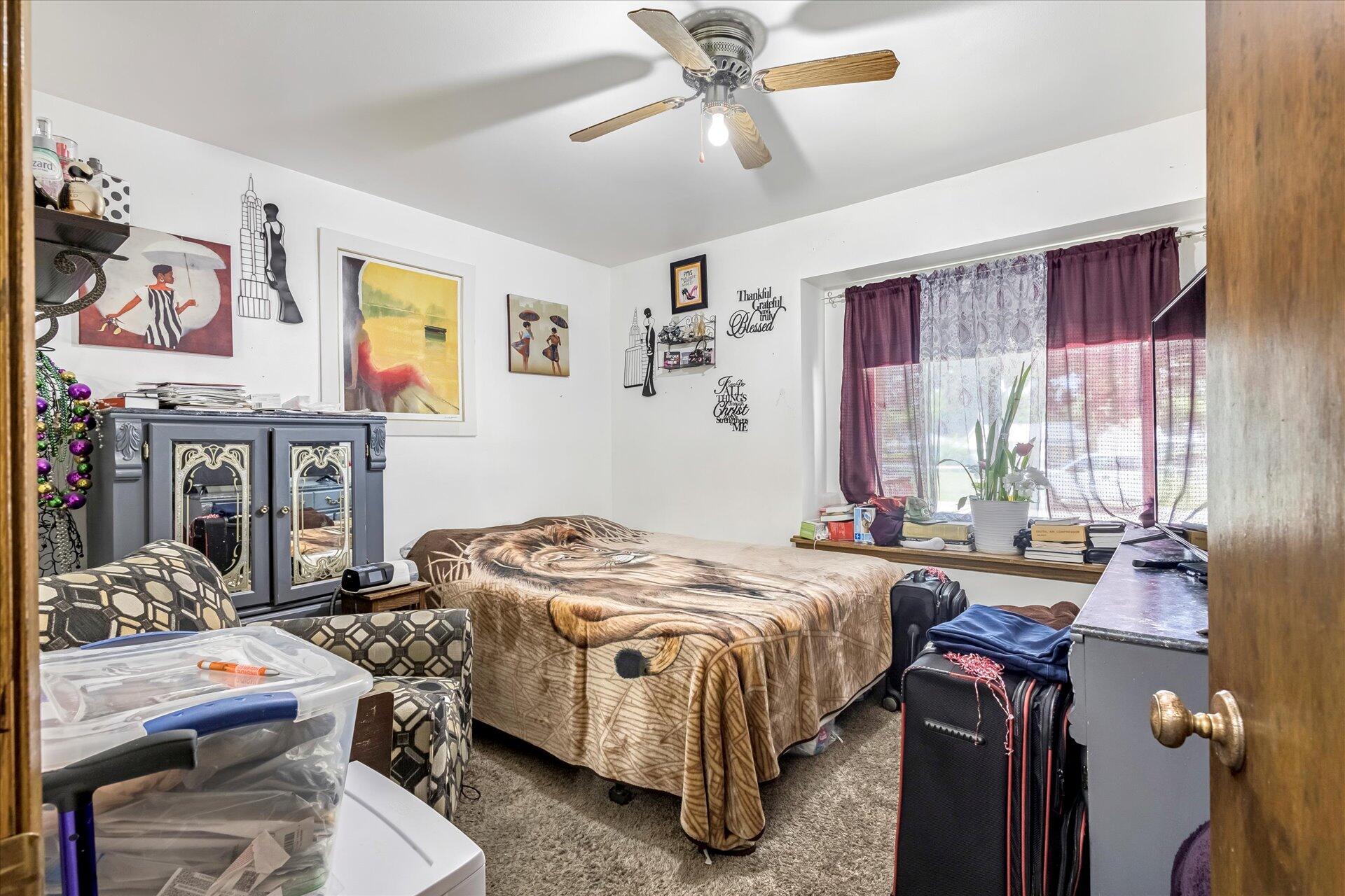10353 W Sylvia St