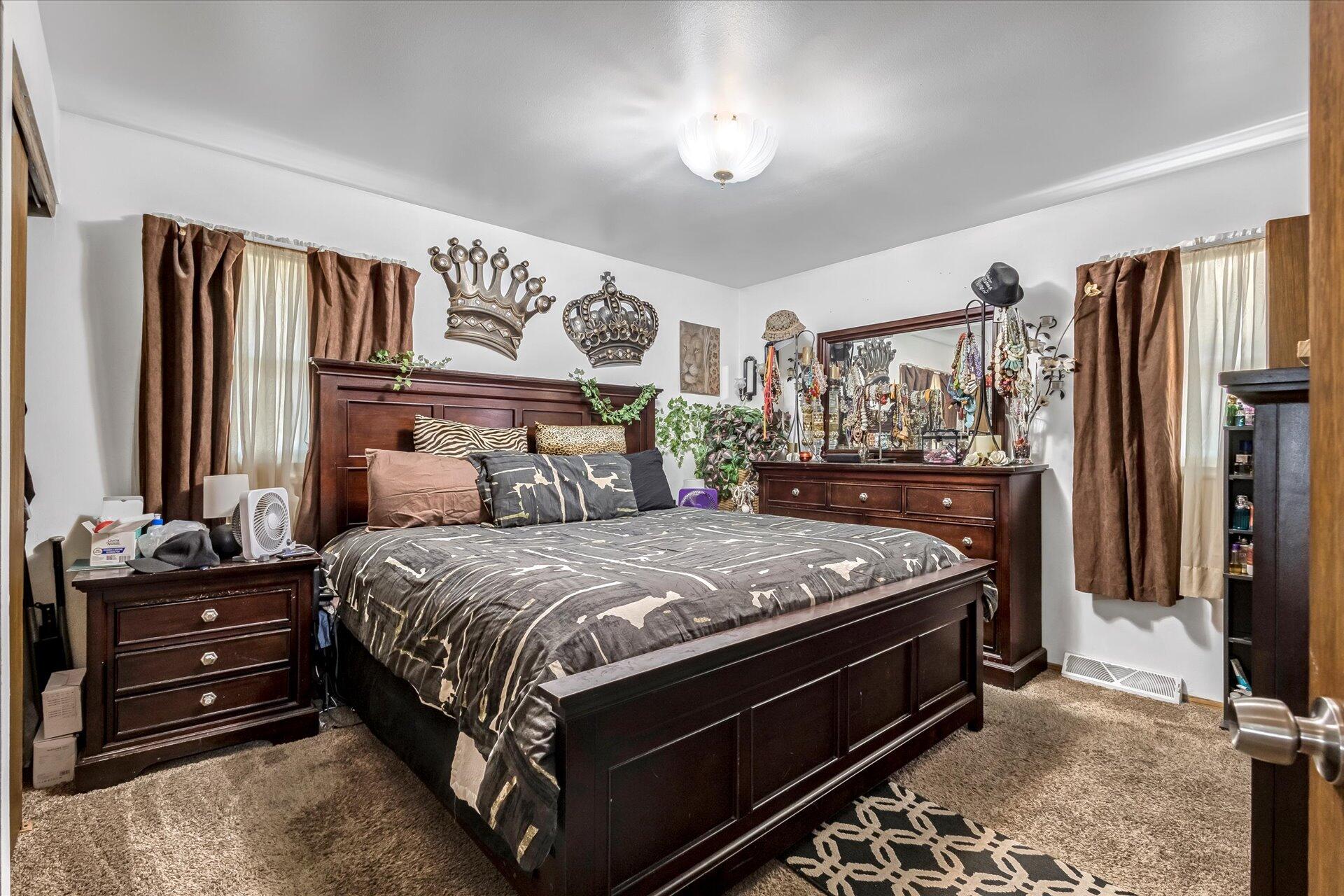 10353 W Sylvia St