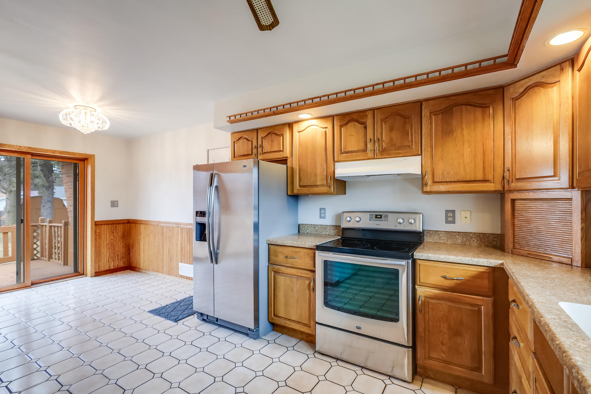 3702 Schroeder Dr