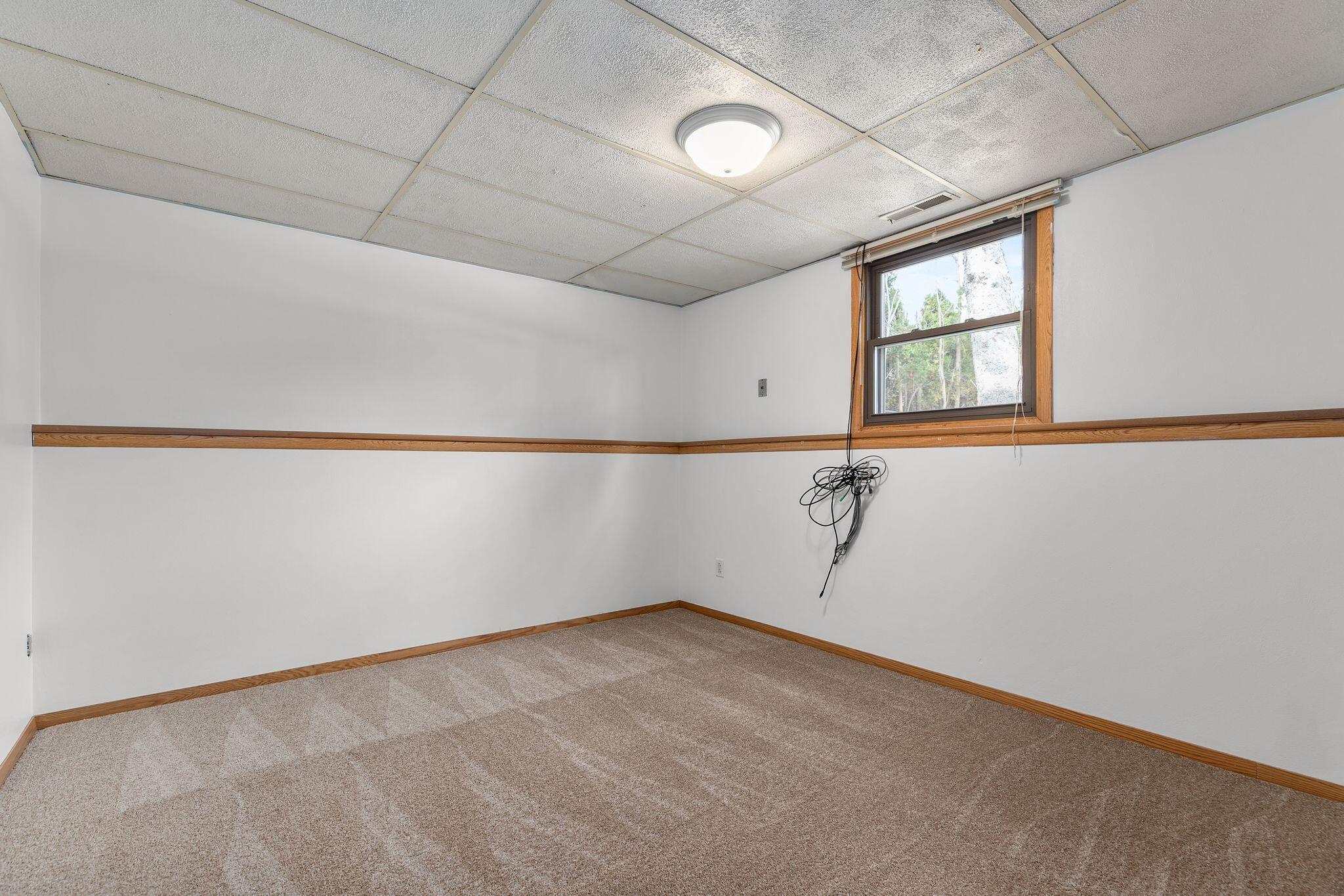 1764 Oakridge Ct