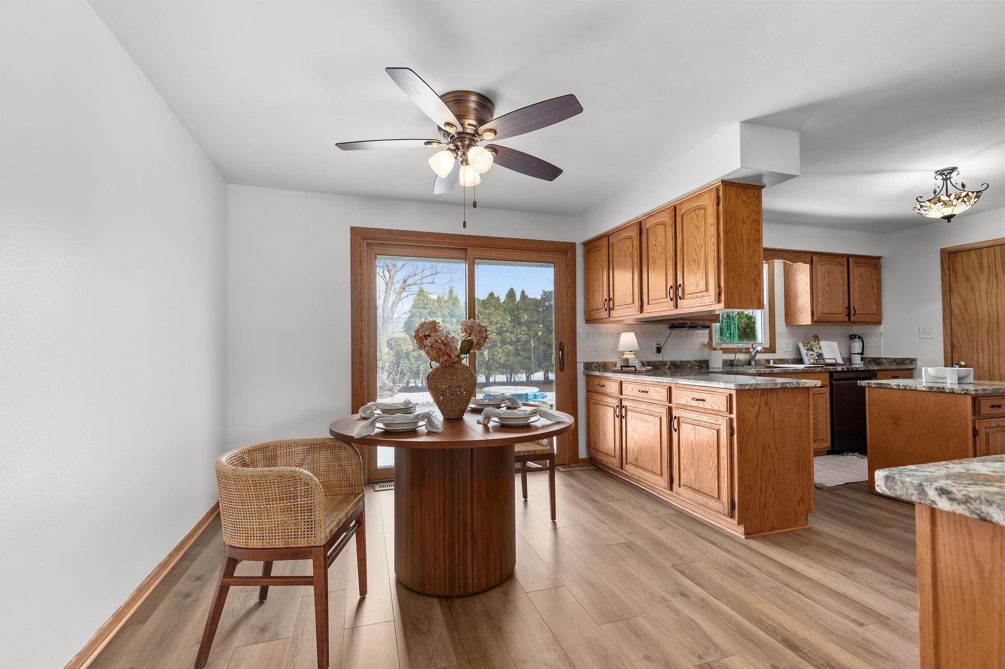 1764 Oakridge Ct