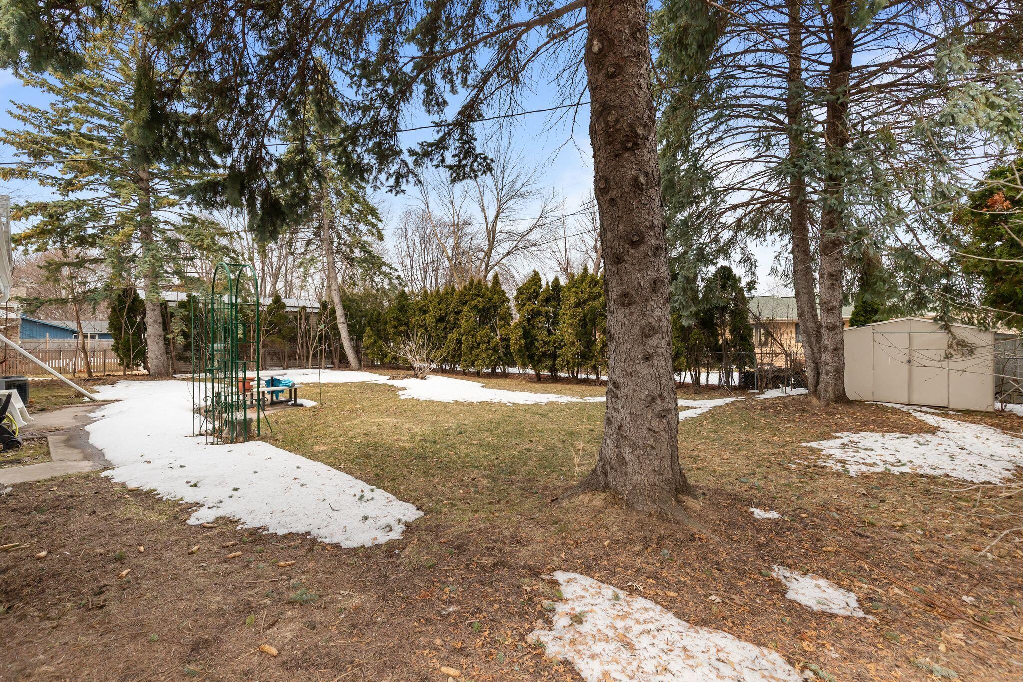 1764 Oakridge Ct