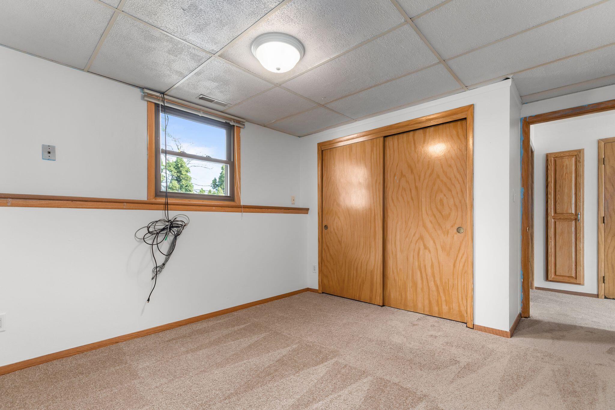 1764 Oakridge Ct
