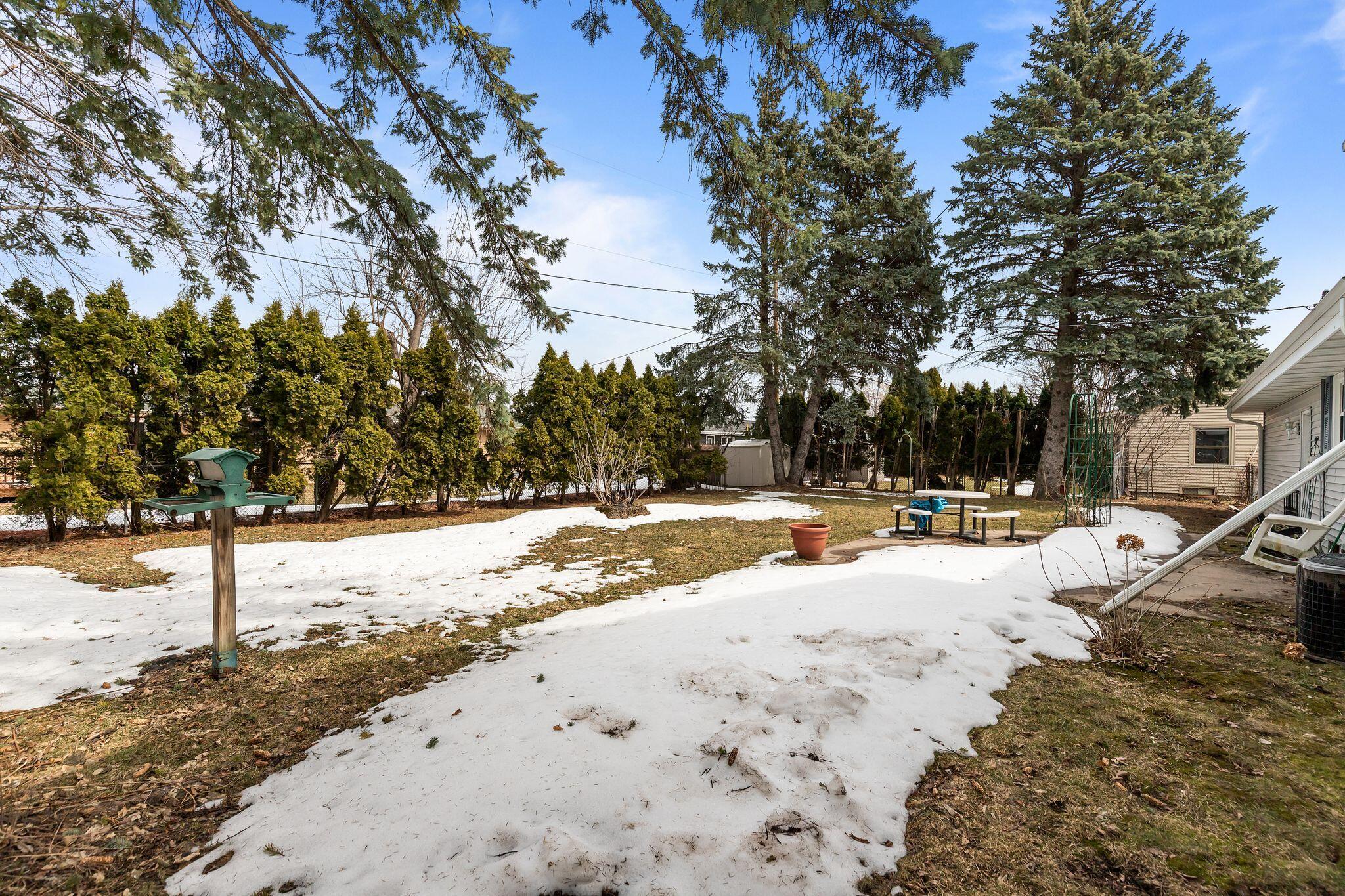 1764 Oakridge Ct