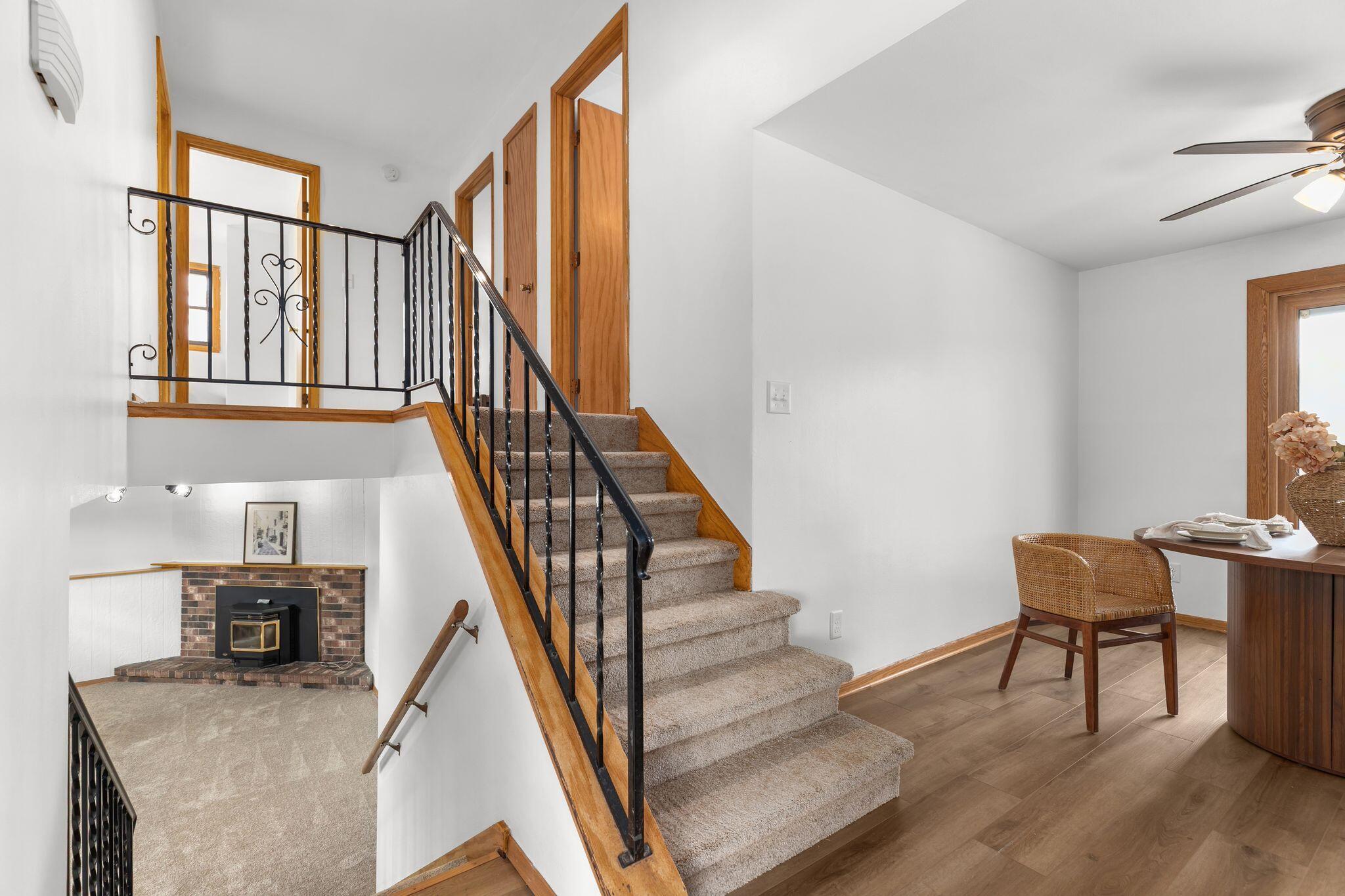 1764 Oakridge Ct