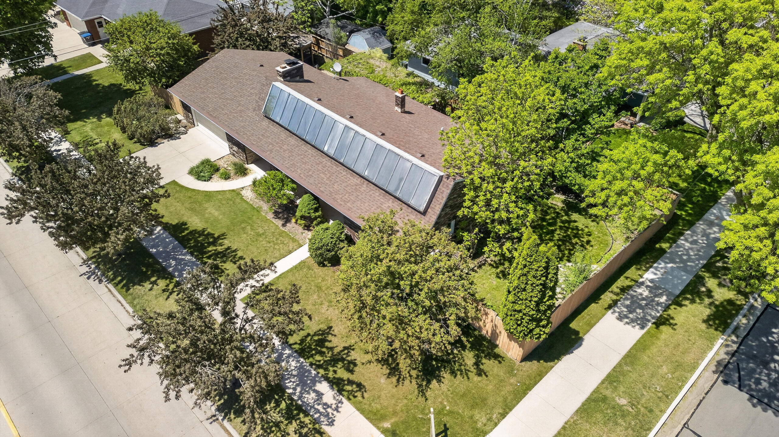 2506 Geele Ave