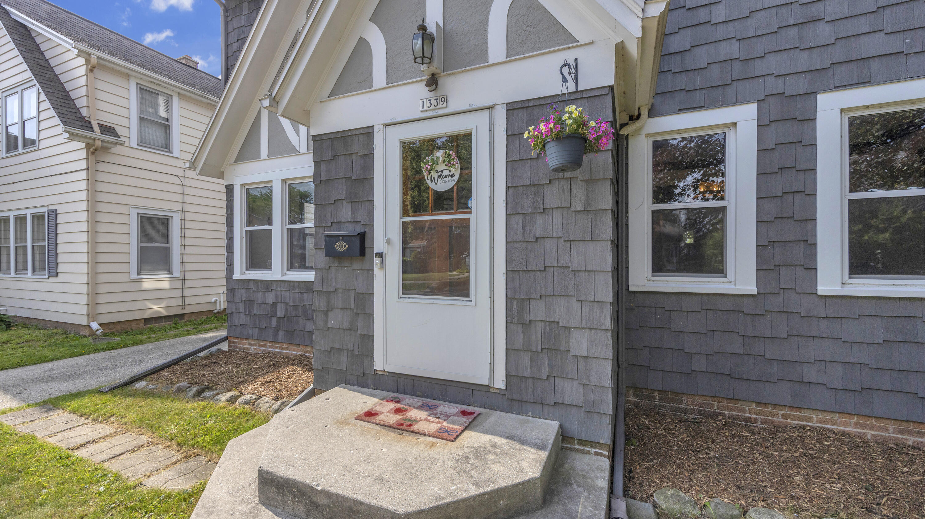 1339 Main Ave