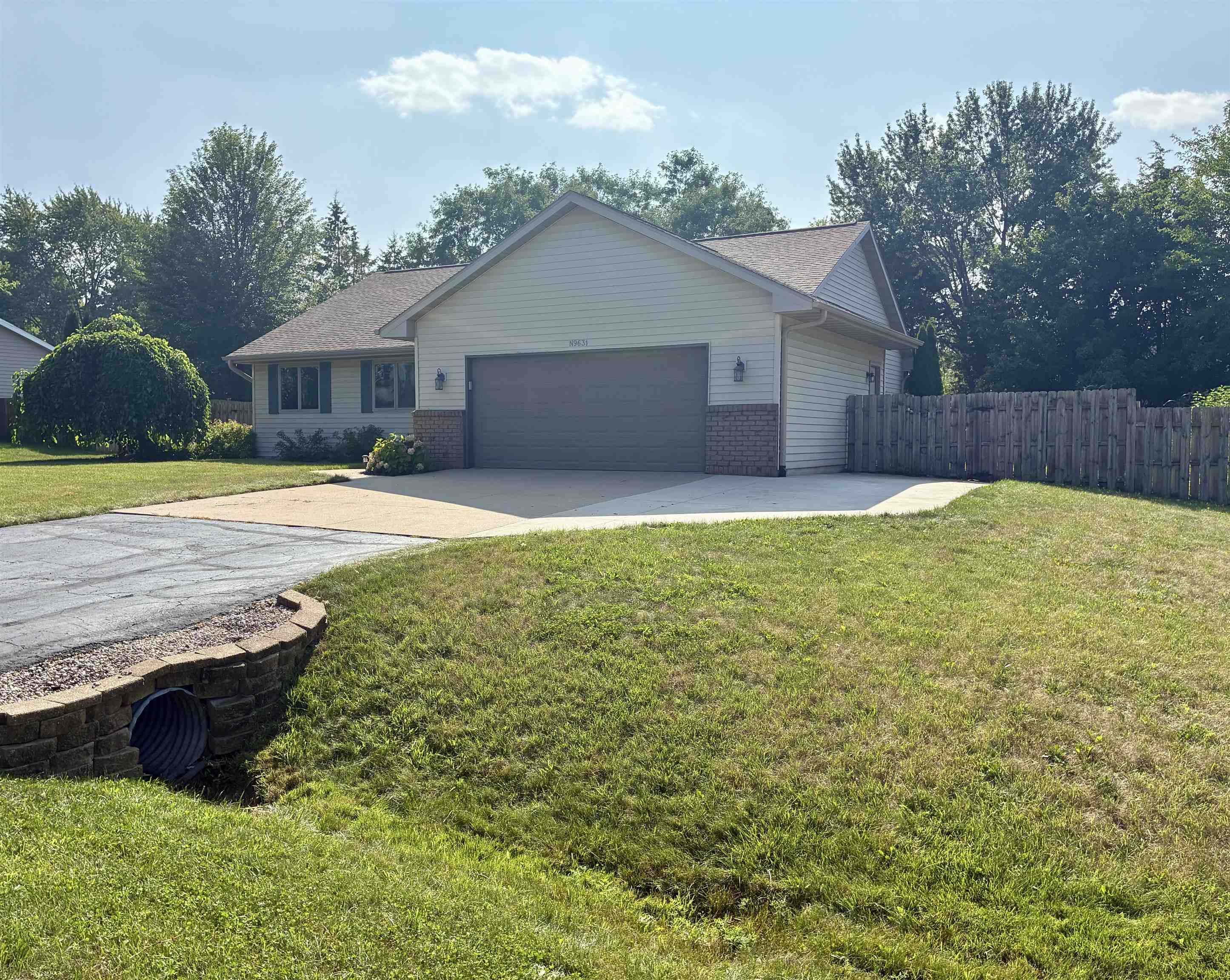 N9631 Emerald Lane