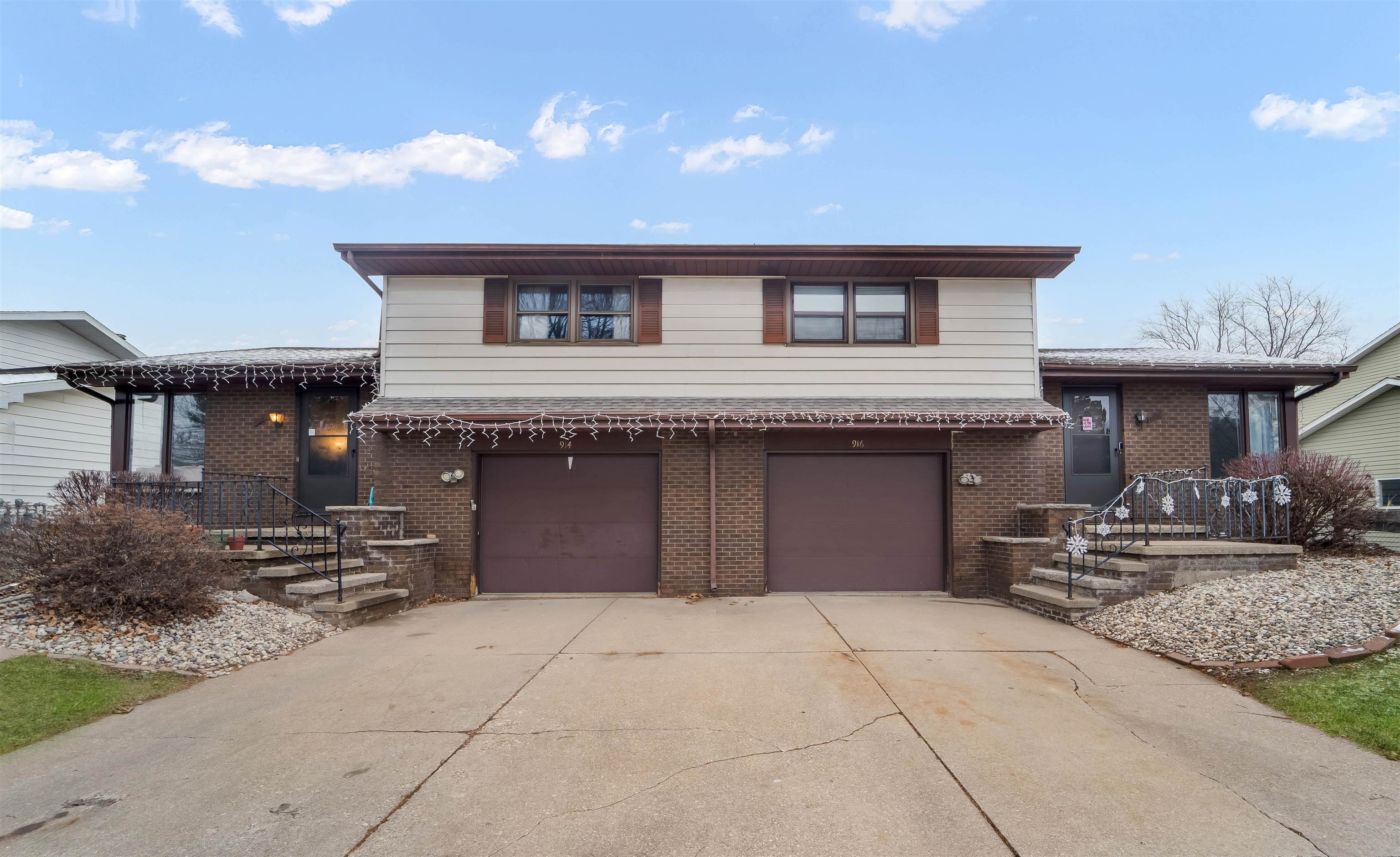 914 E NORTHWOOD Drive