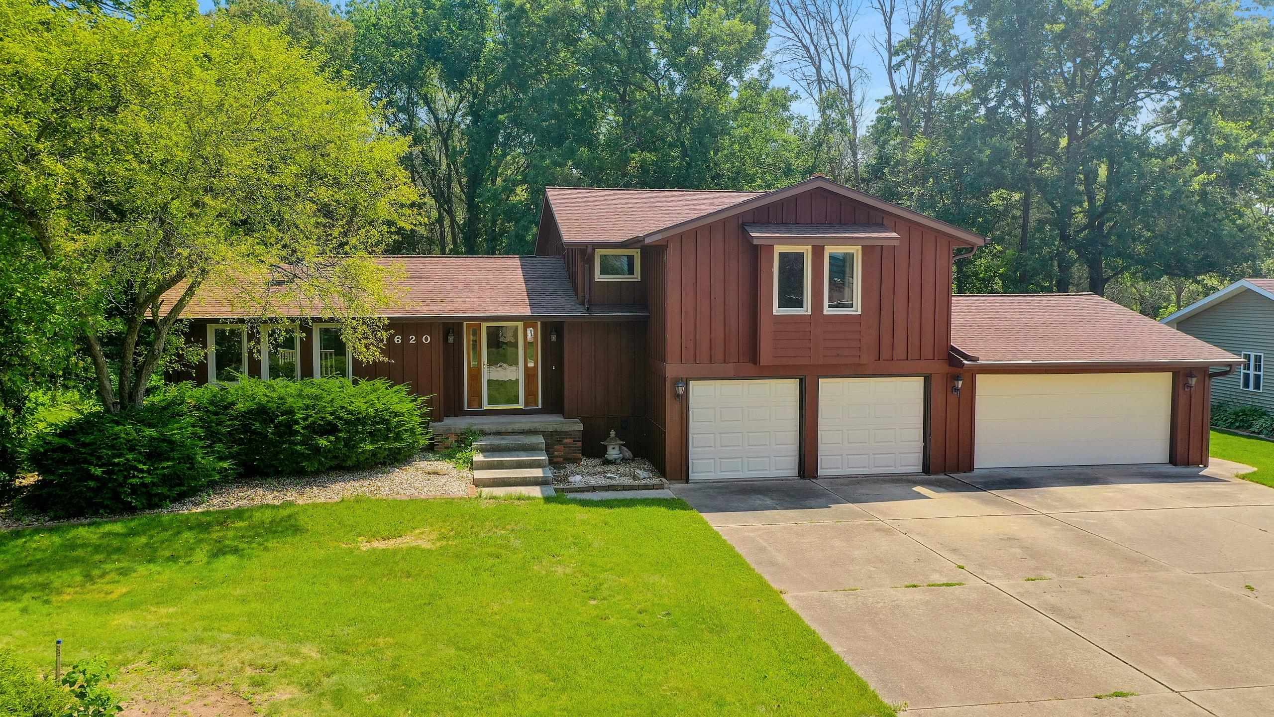 1620 HAPPINESS Circle