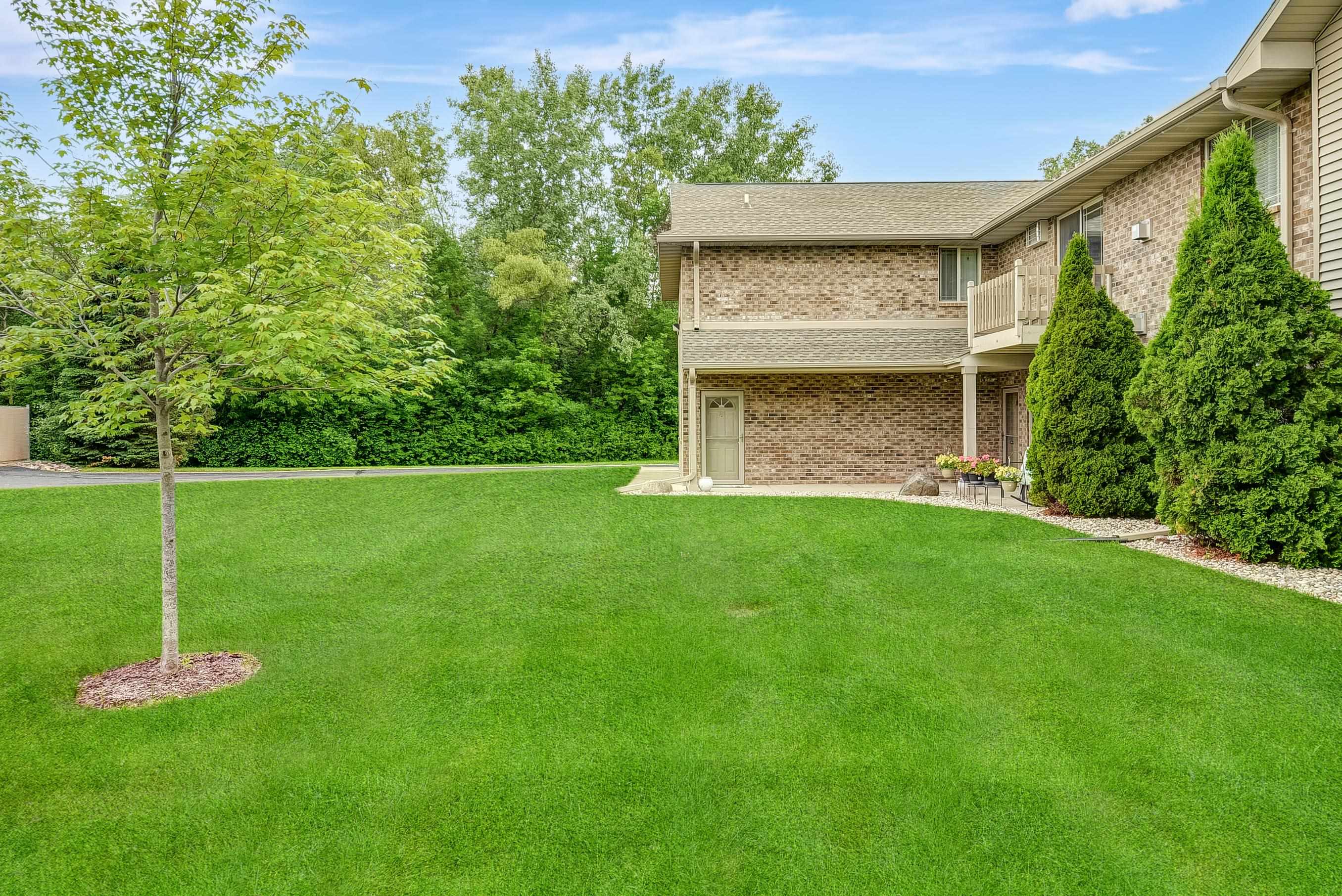 3329 N CASALOMA Drive Unit: 34