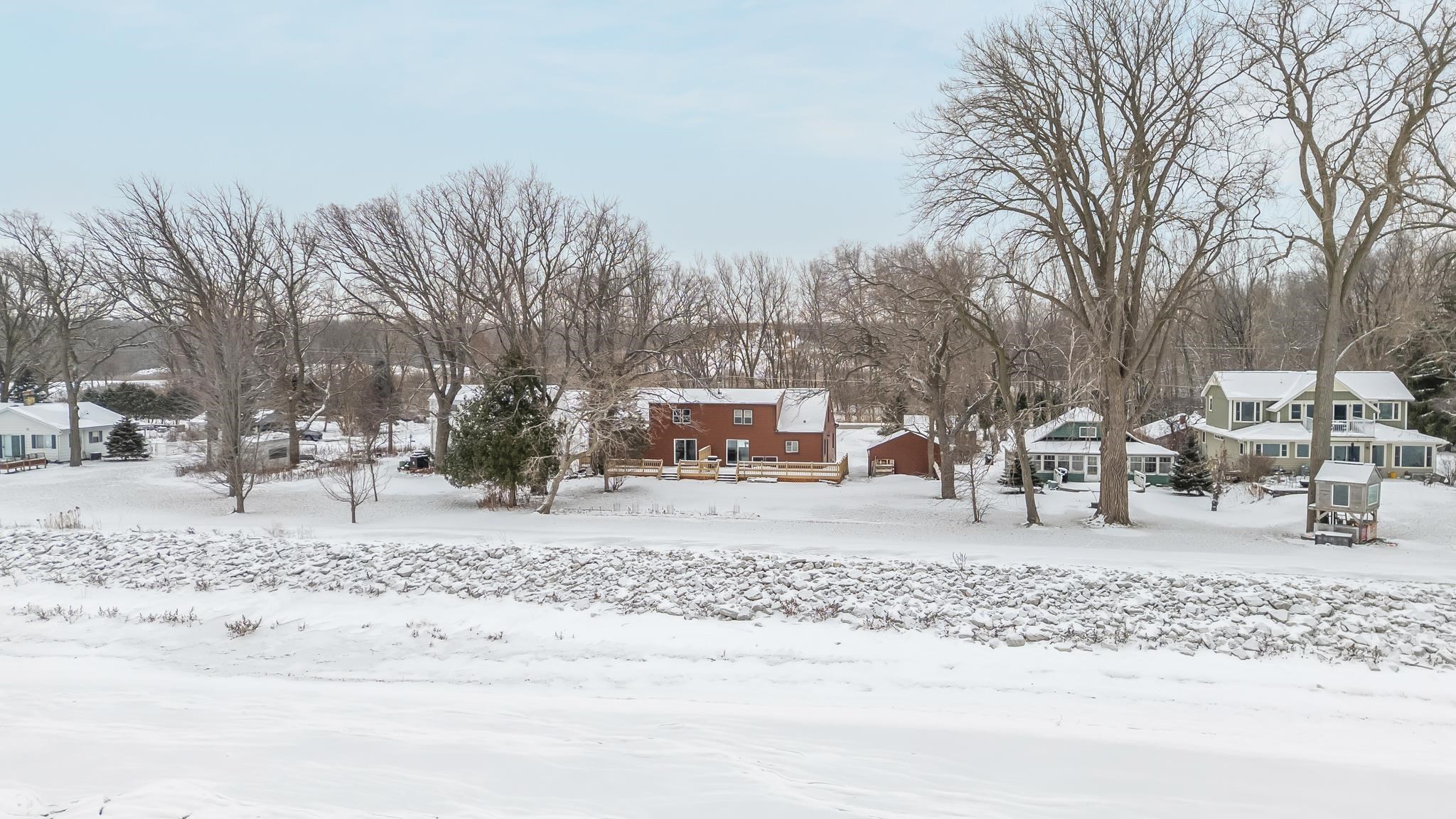 2453 EAST SHORE Drive