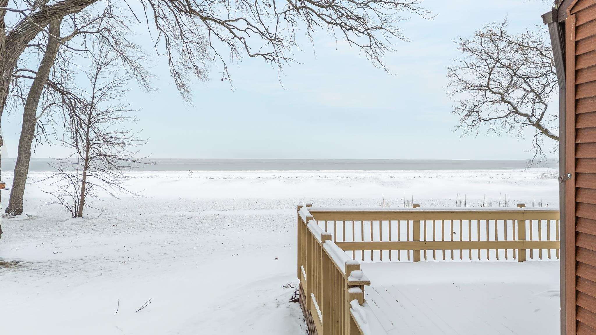 2453 EAST SHORE Drive