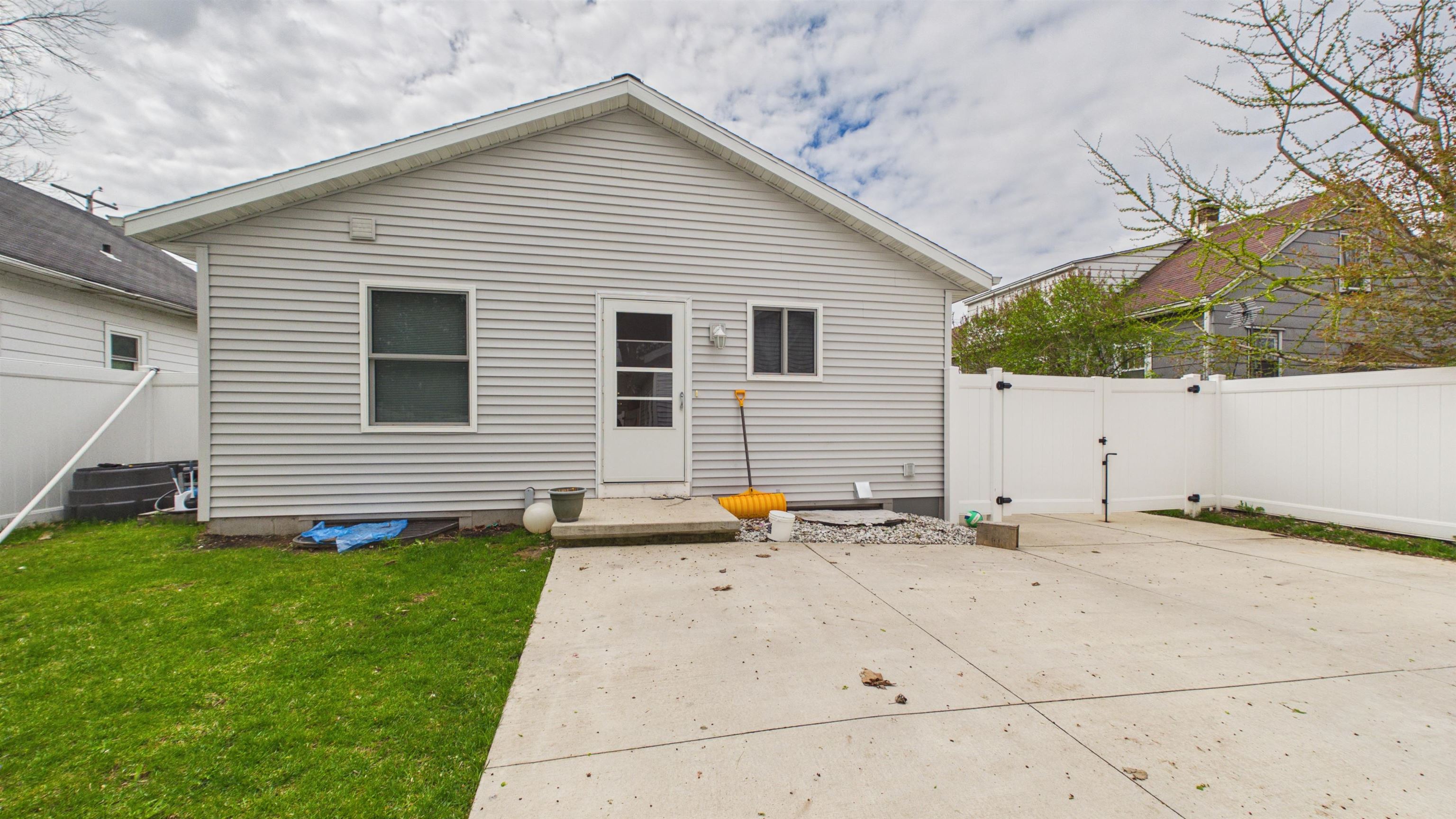 236 4TH Street
