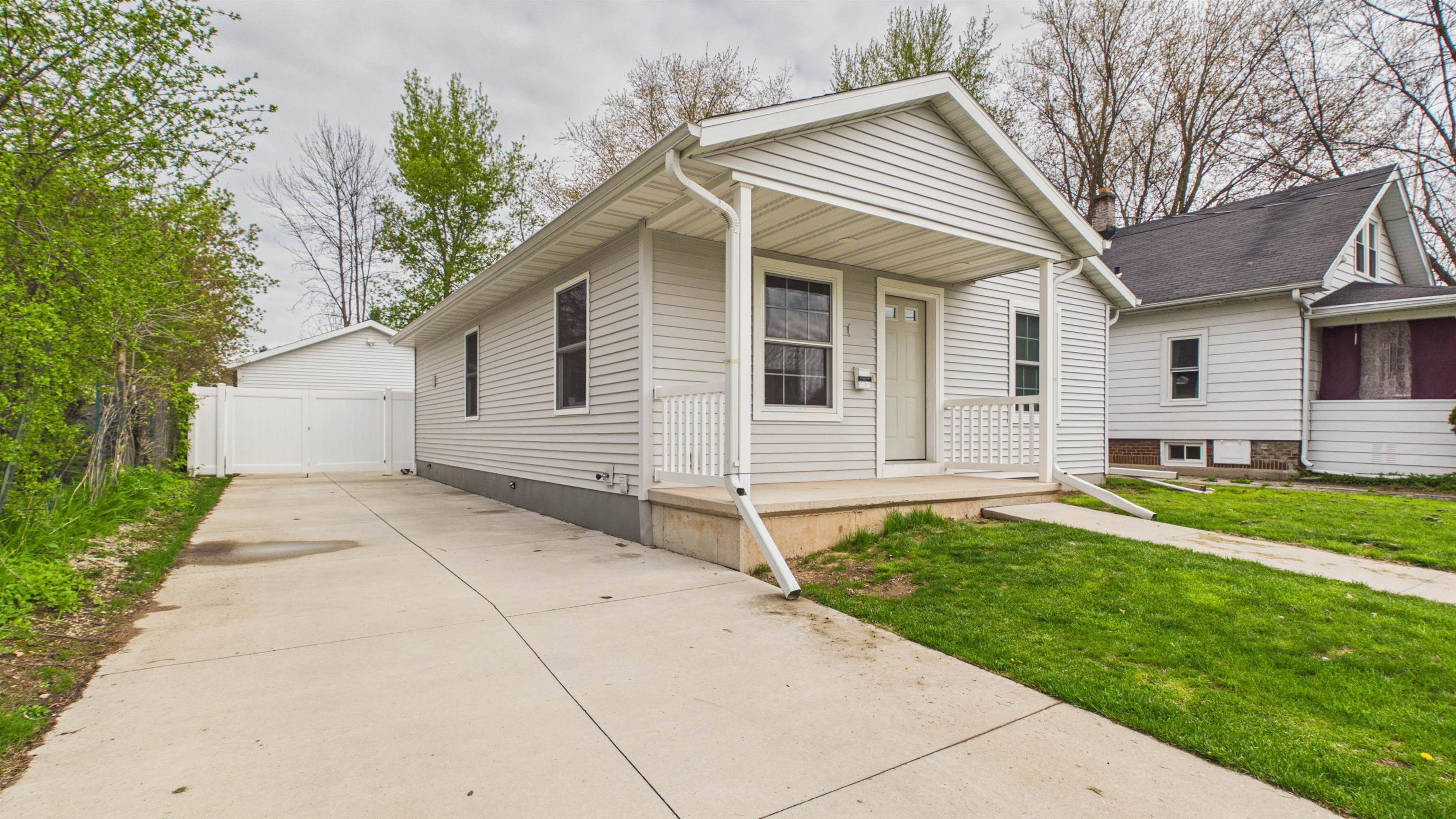 236 4TH Street