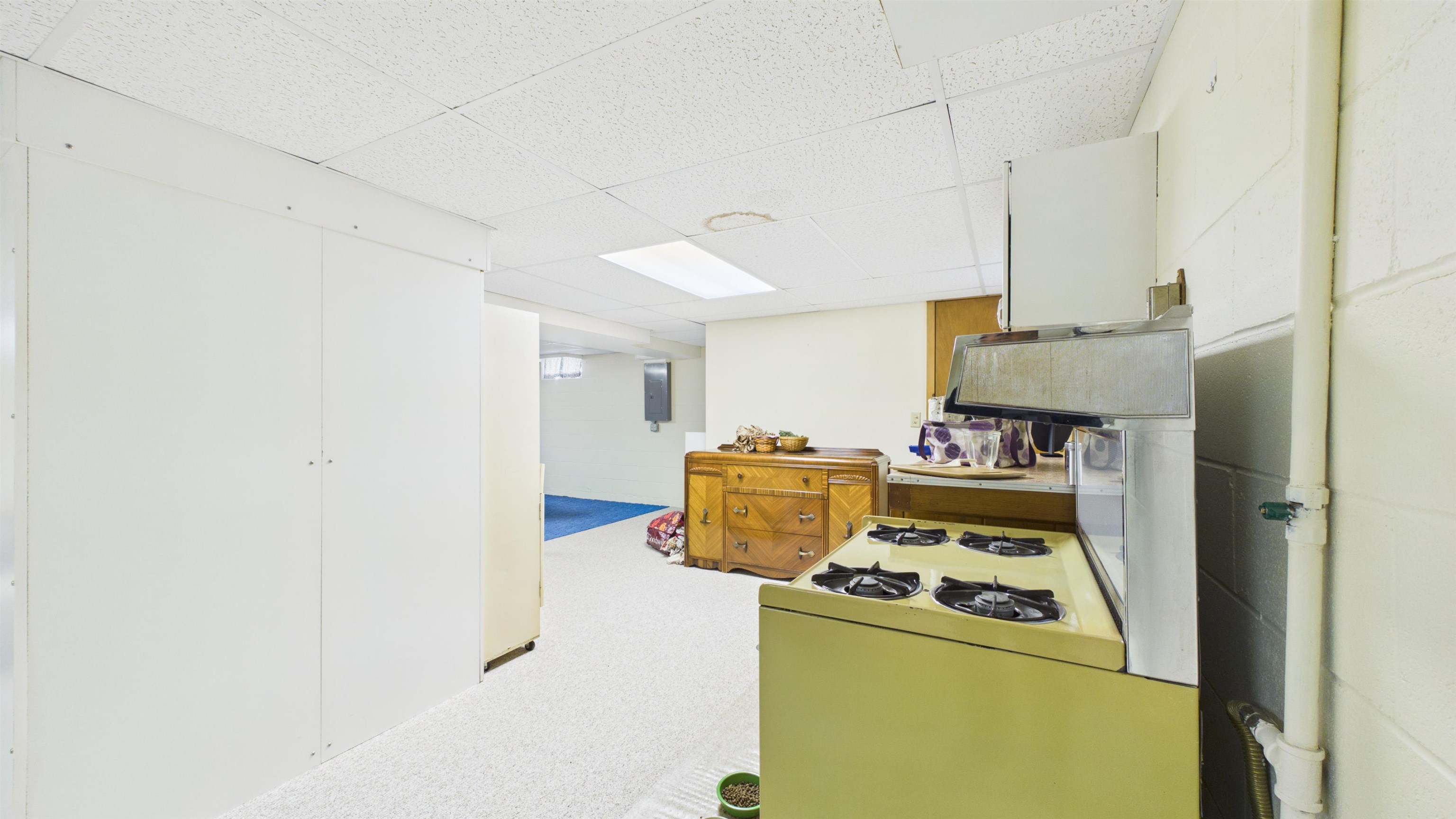 707 E 5TH Street