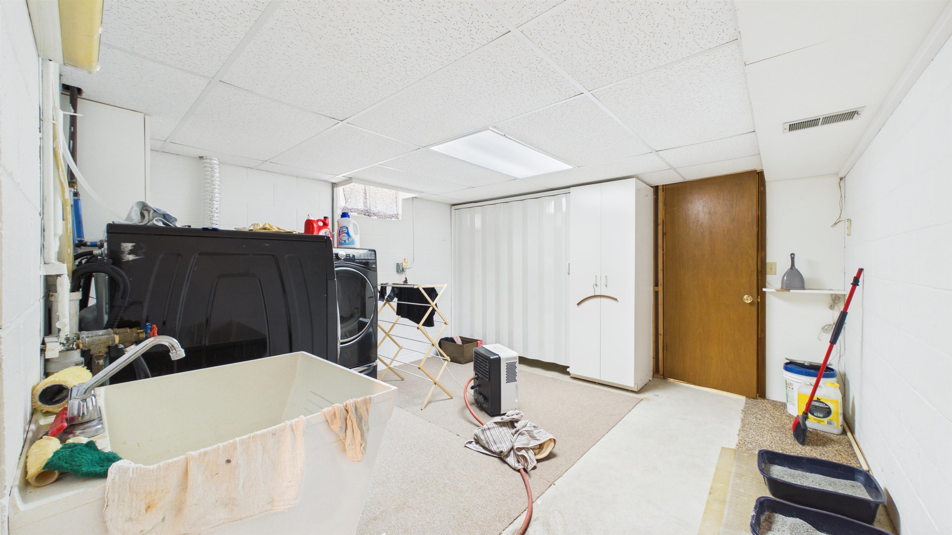 707 E 5TH Street