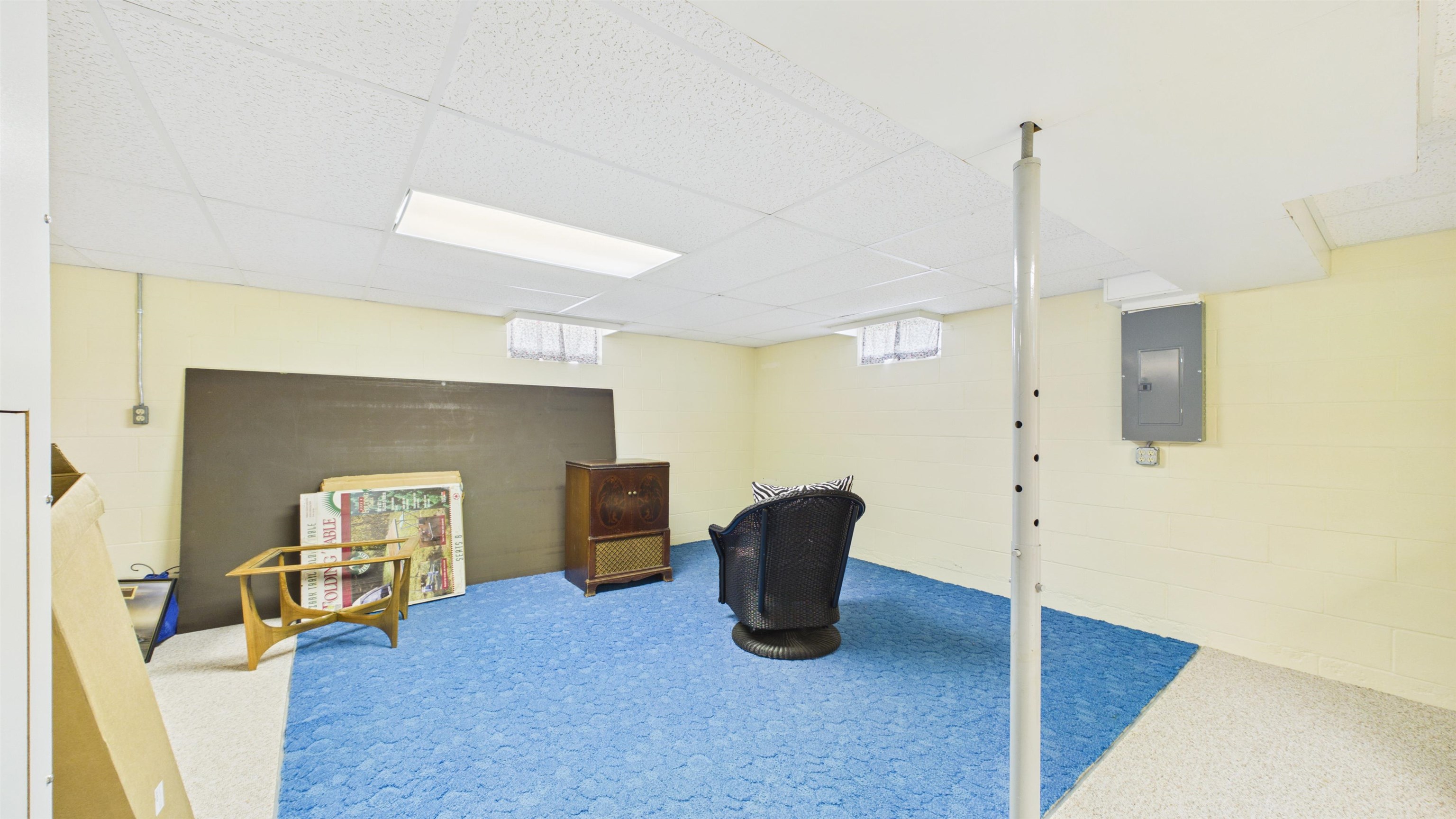 707 E 5TH Street