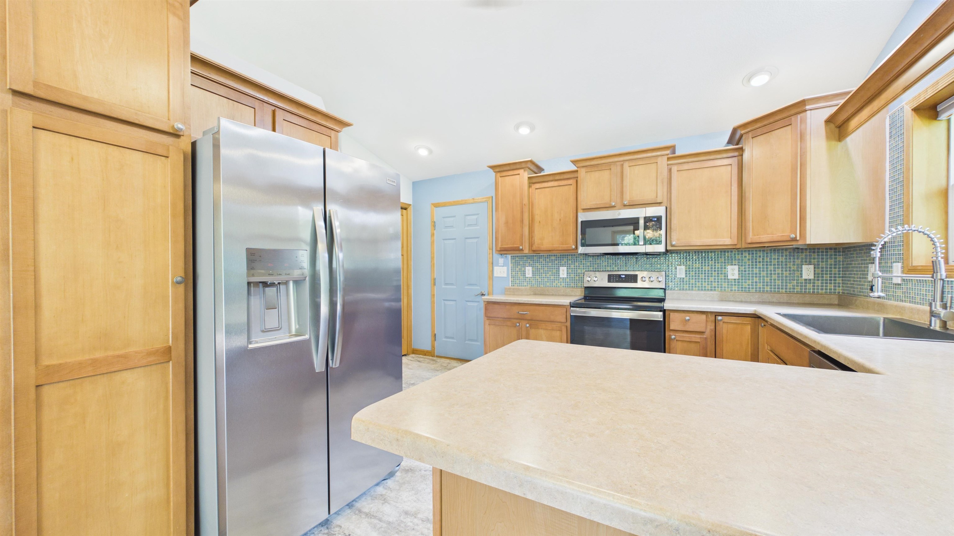 5710 RIPPLING CREEK Drive