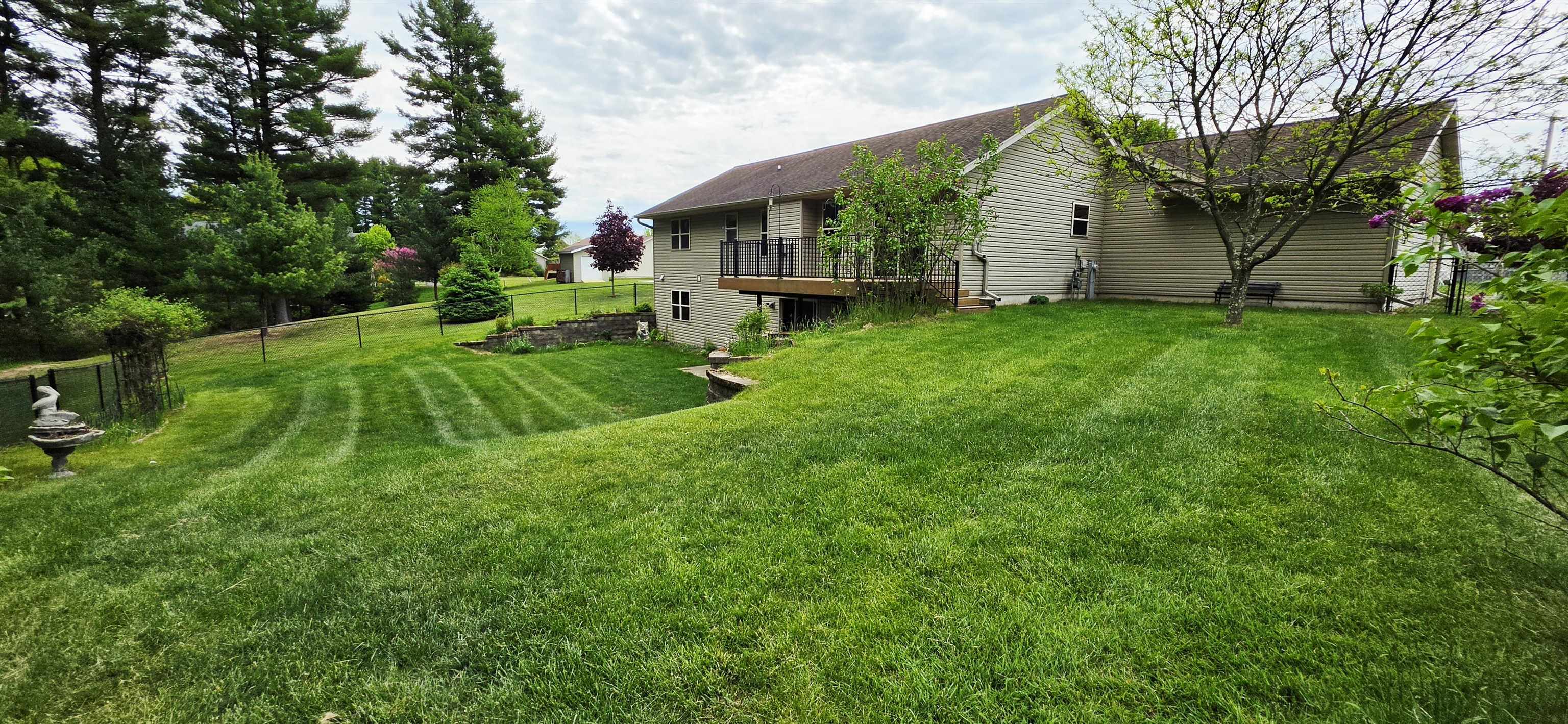 5710 RIPPLING CREEK Drive