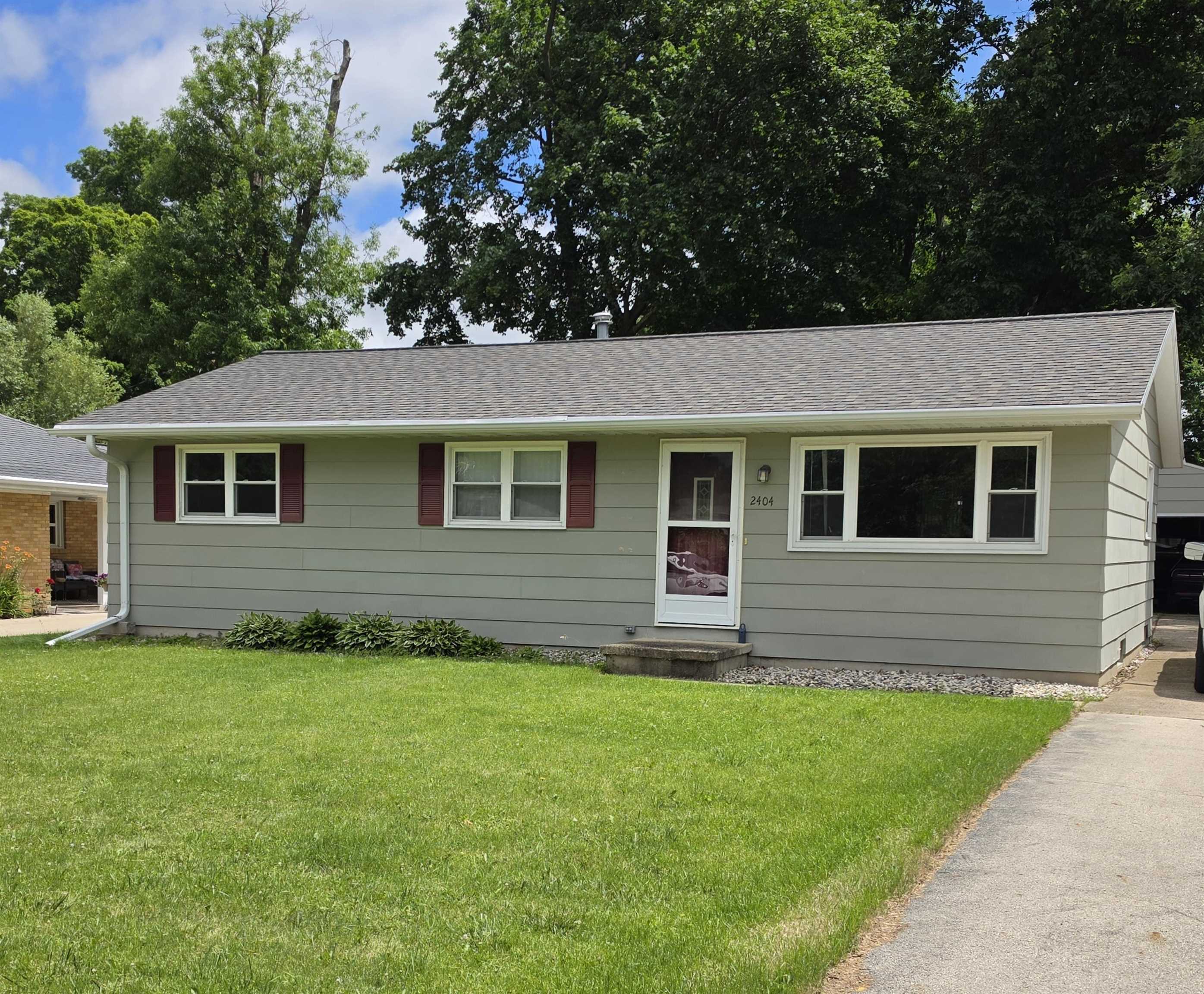 2404 GMEINER Road