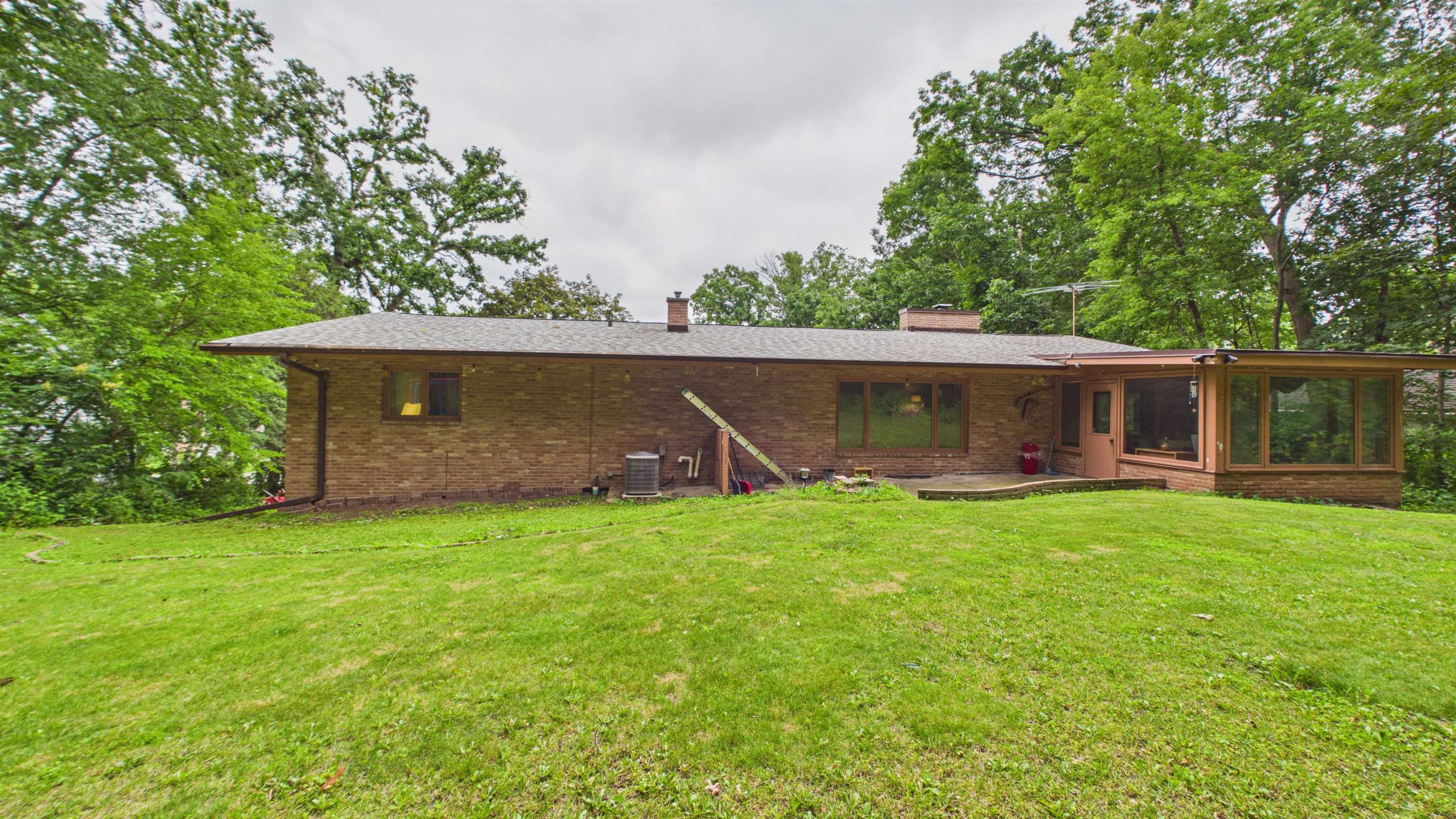 2450 BRENNER Place