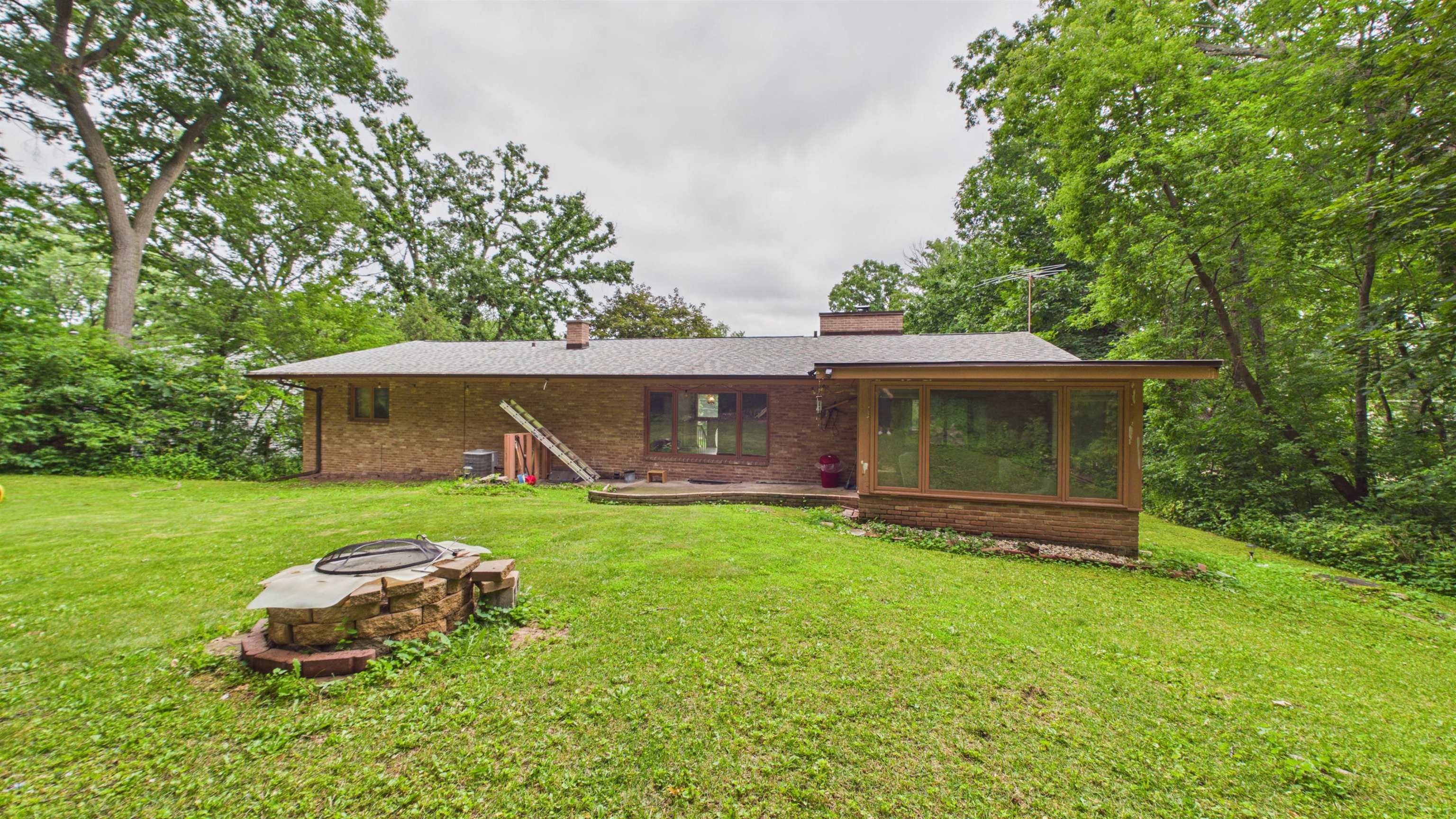 2450 BRENNER Place