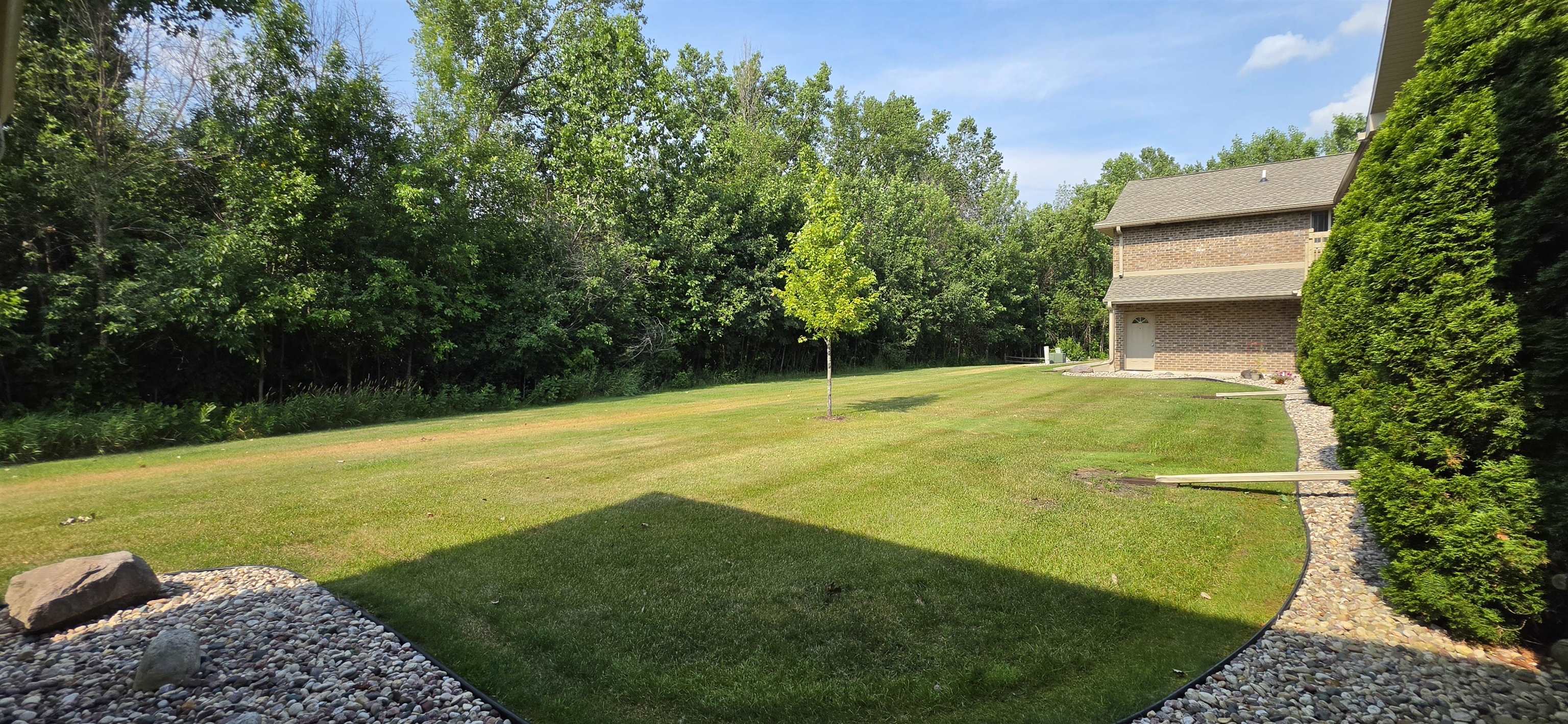 3325 N CASALOMA Drive Unit: 40