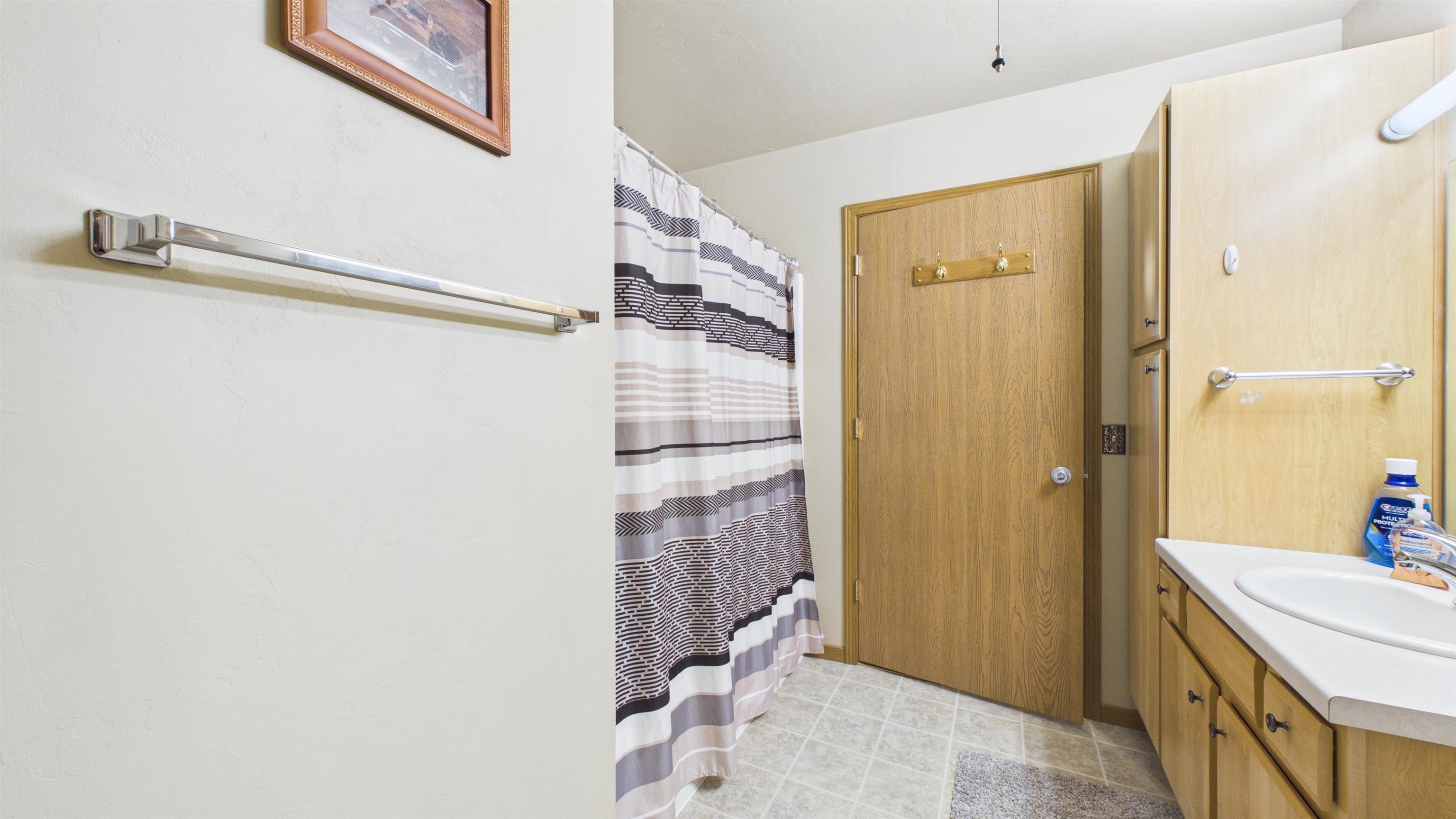 3325 N CASALOMA Drive Unit: 40